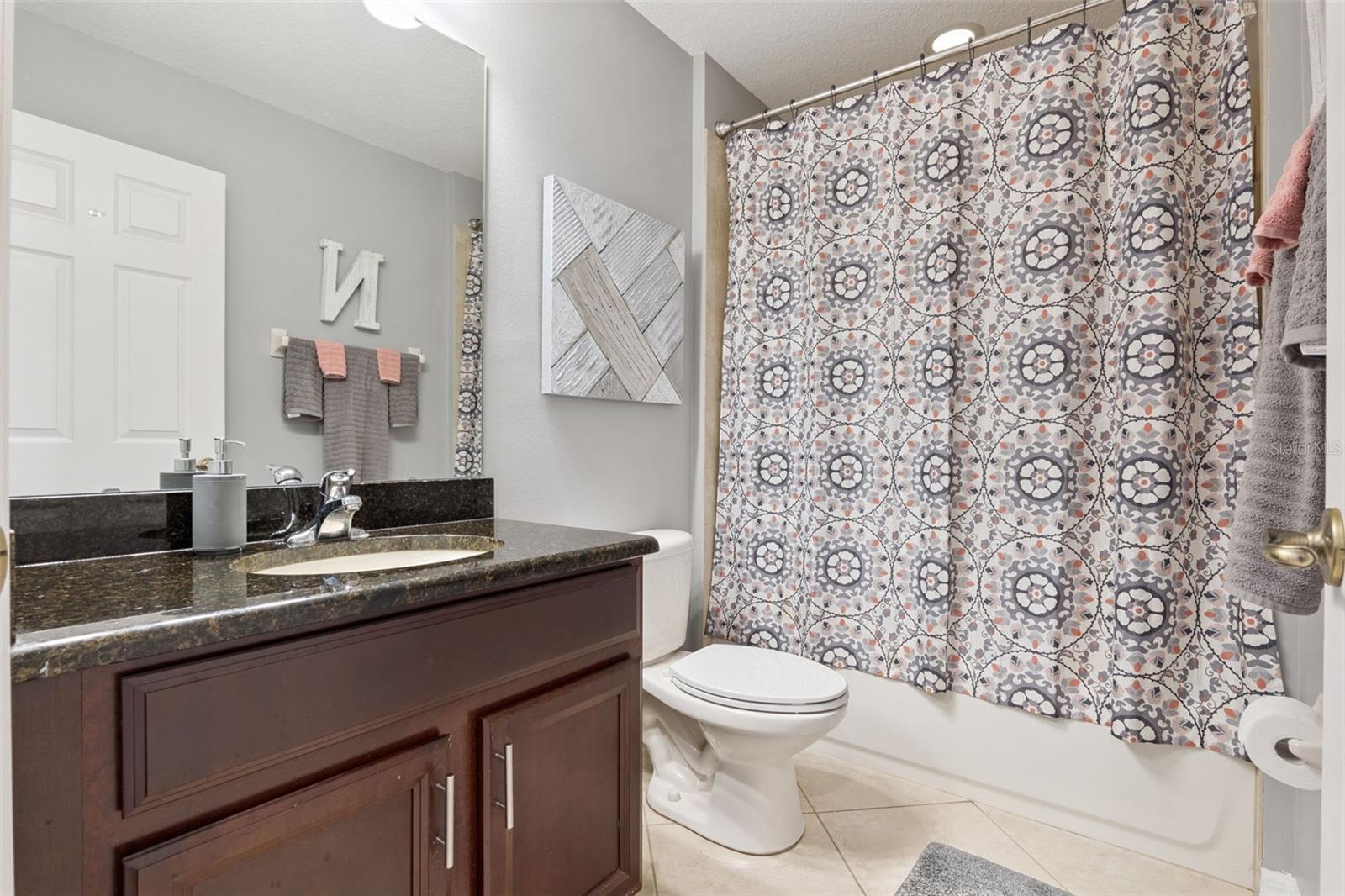 TERRACINA AT LAKE FOREST FIFTH AMD - Residential