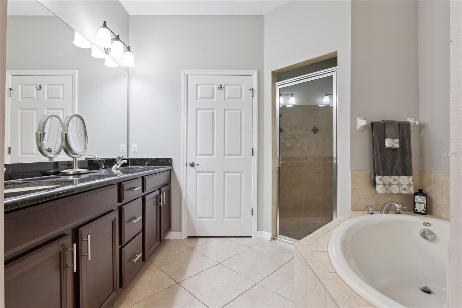 TERRACINA AT LAKE FOREST FIFTH AMD - Residential