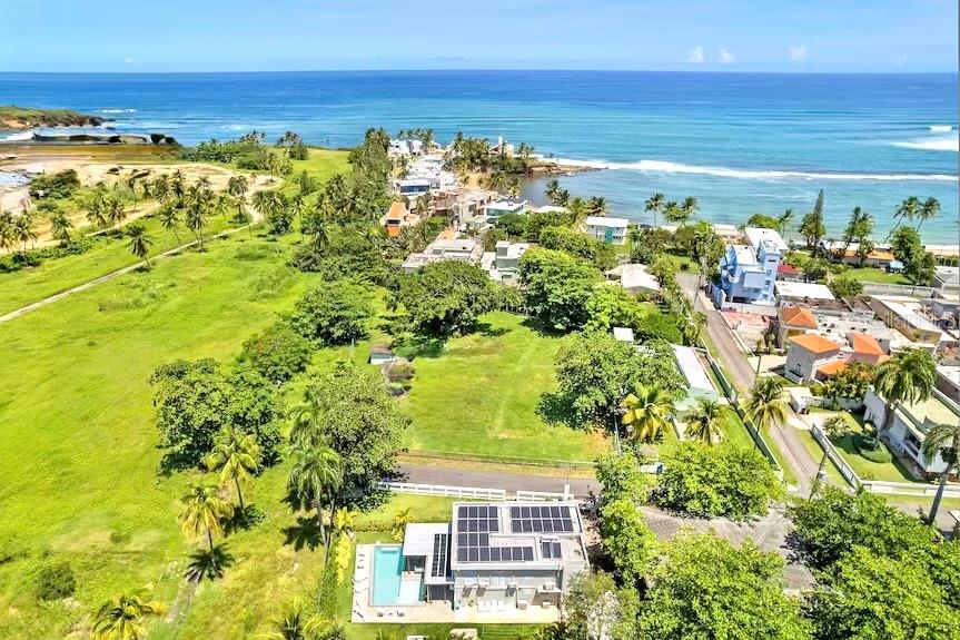 BREÑAS ESTATES, BEACHFRONT ENCLAVE - Residential