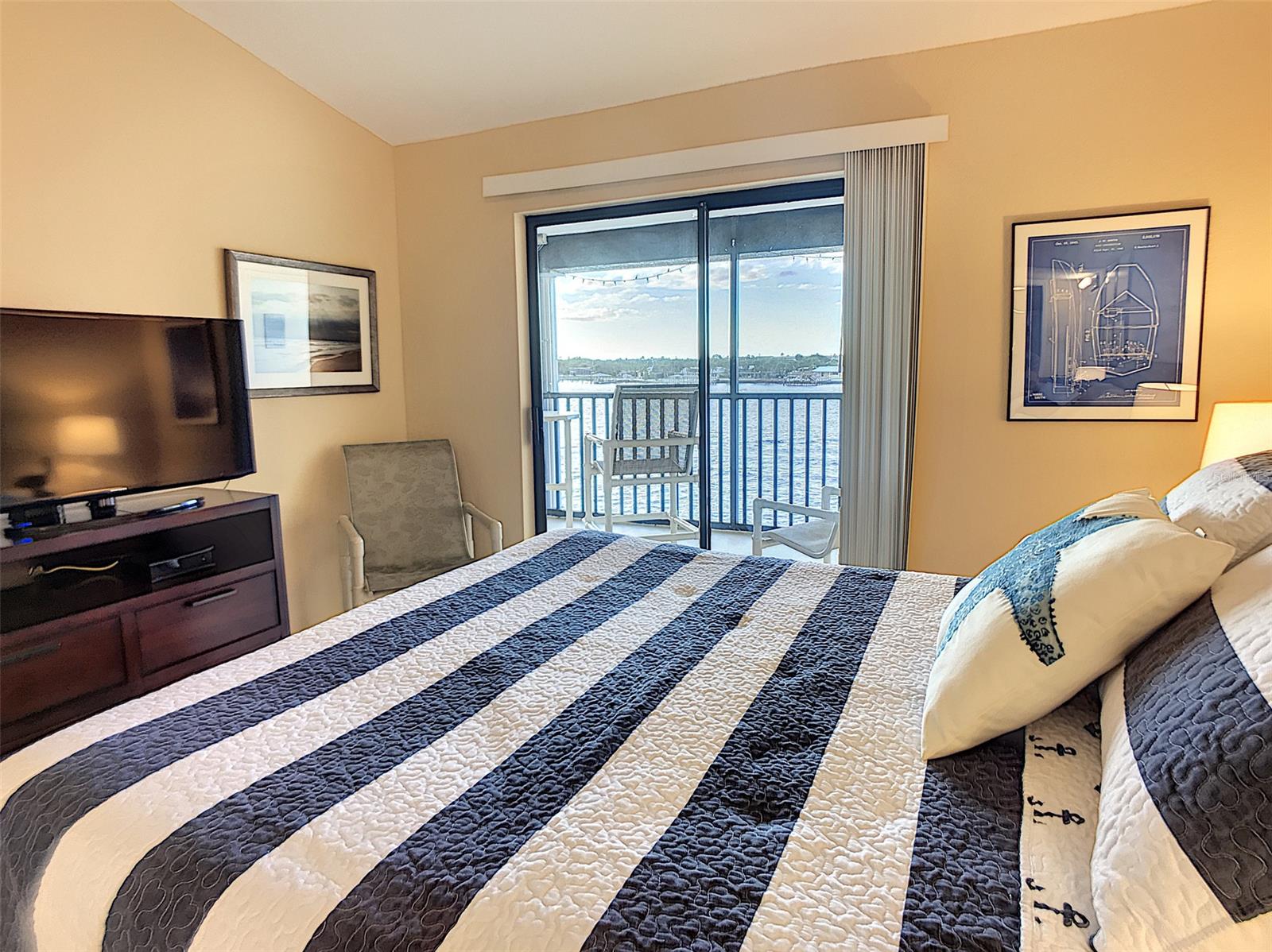 Bouchelle Island 09 - Residential