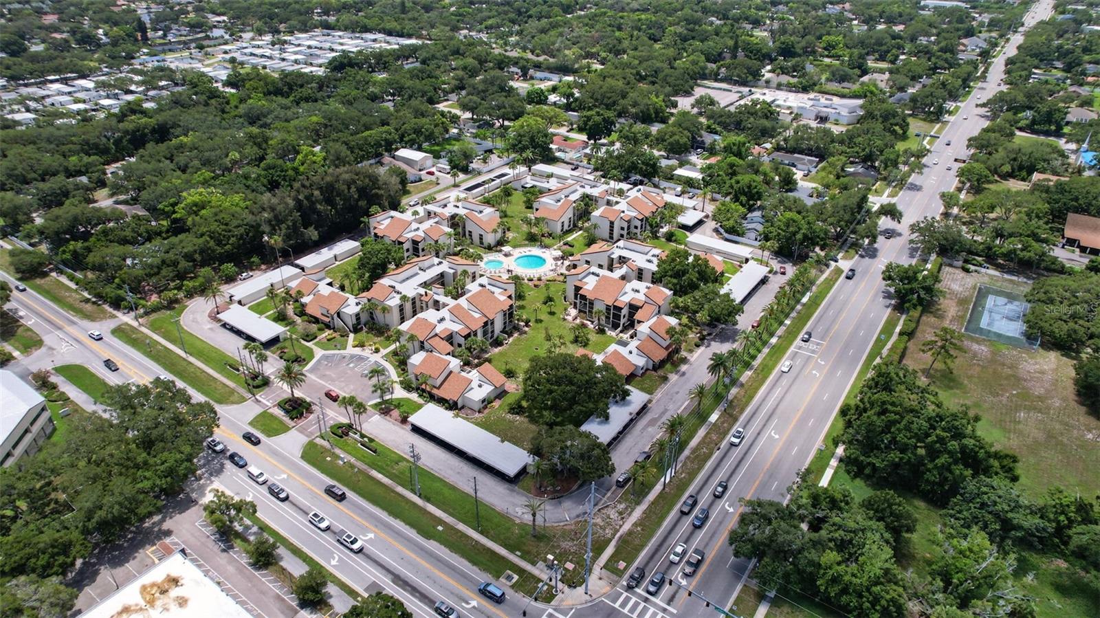 2207 BELLEAIR ROAD B16