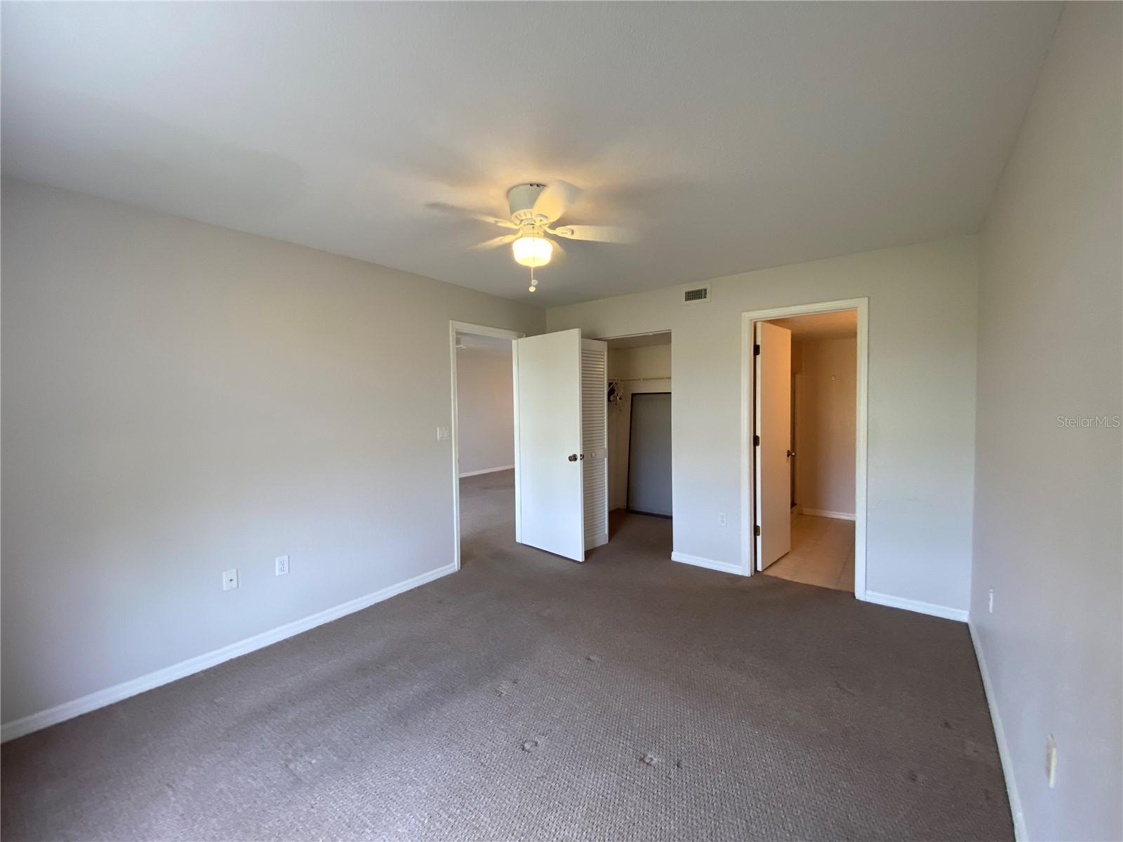 GOLFERS VIEW 03 BLDG 02 - Residential Lease