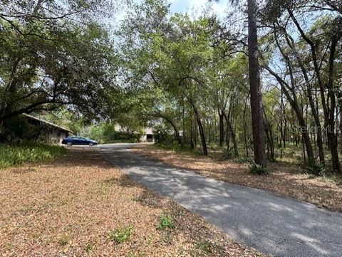 2068 PENNSYLVANIA DRIVE DELAND FL 32724