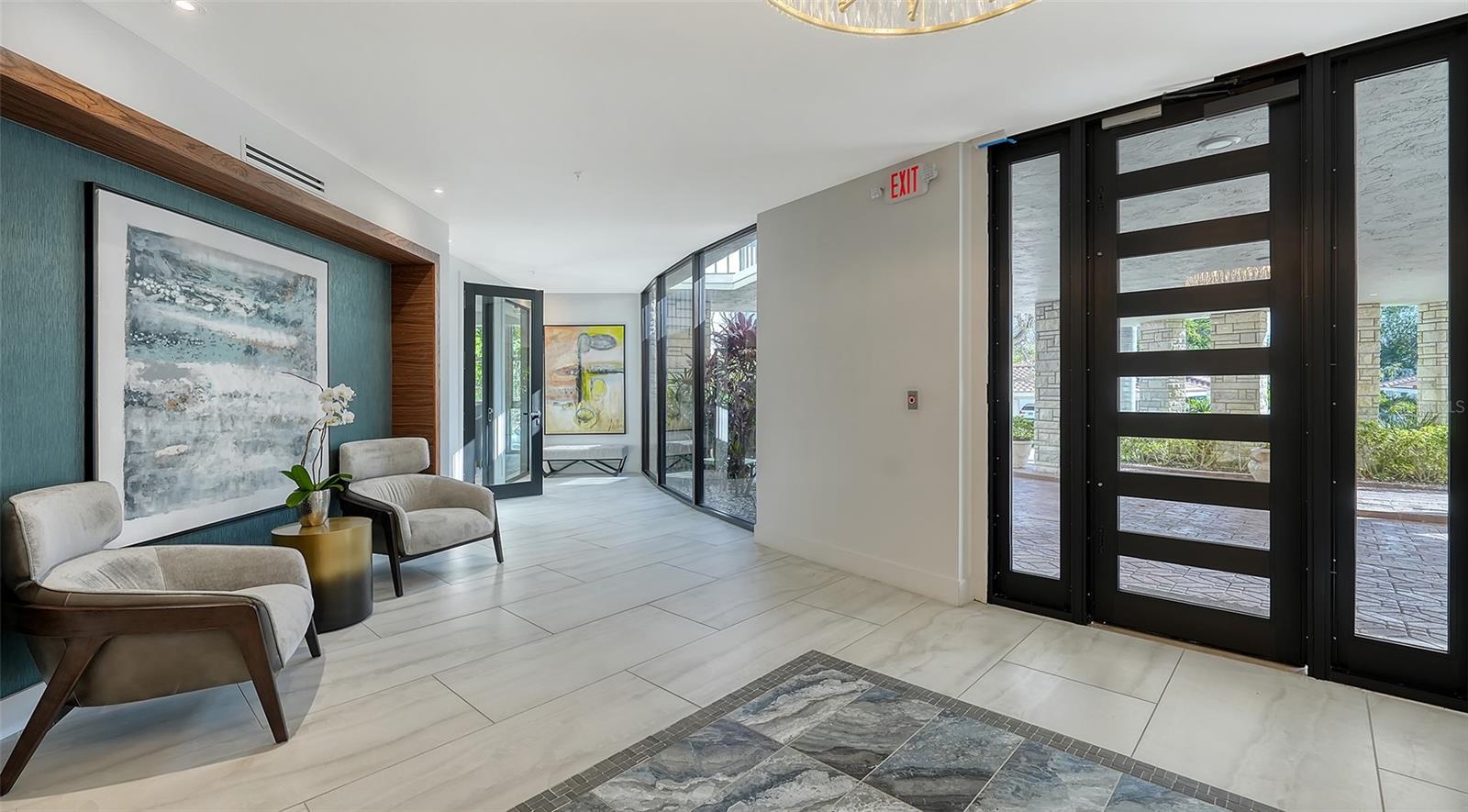 AQUARIUS CLUB - Residential