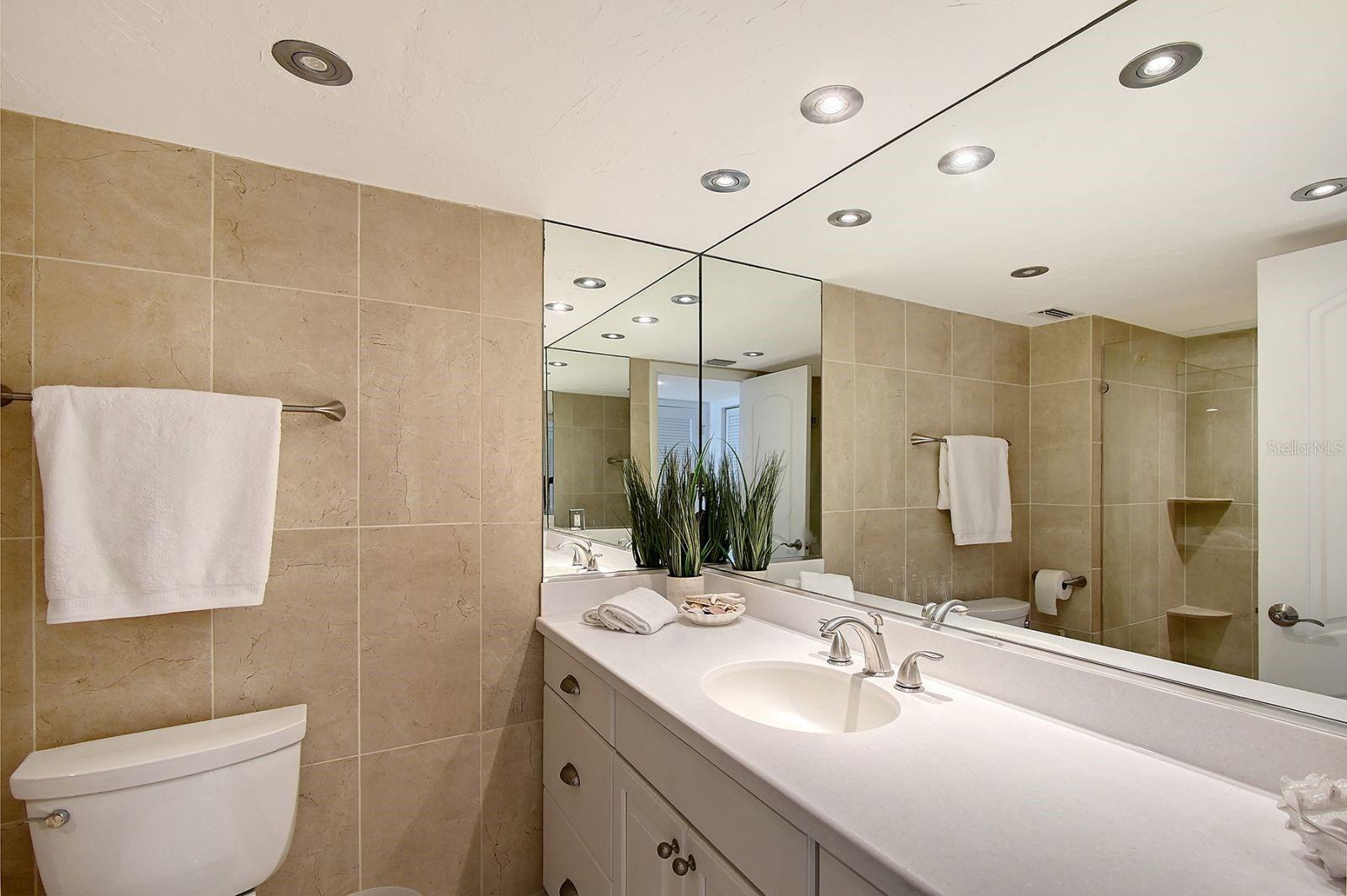 AQUARIUS CLUB - Residential