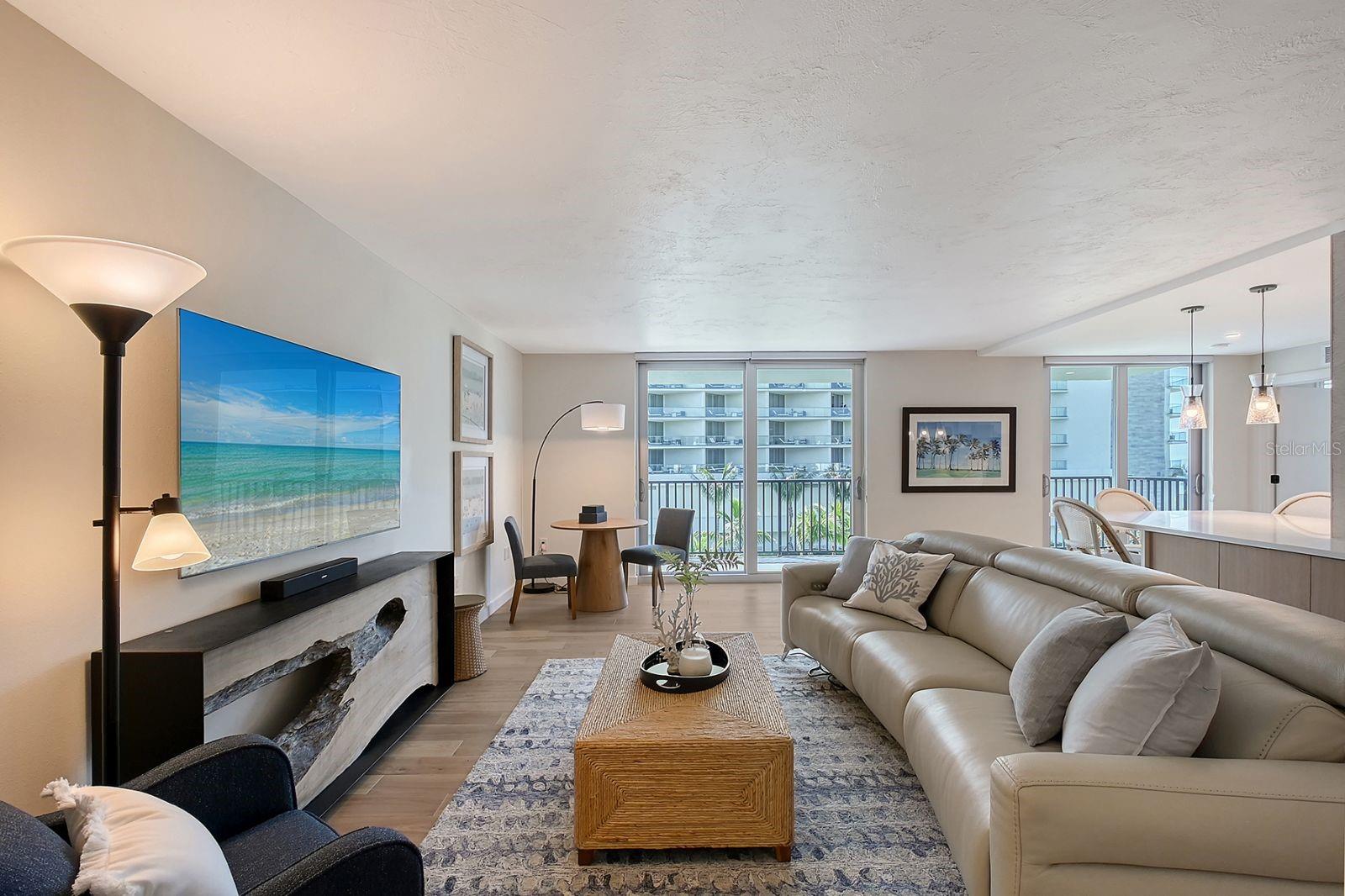 AQUARIUS CLUB - Residential