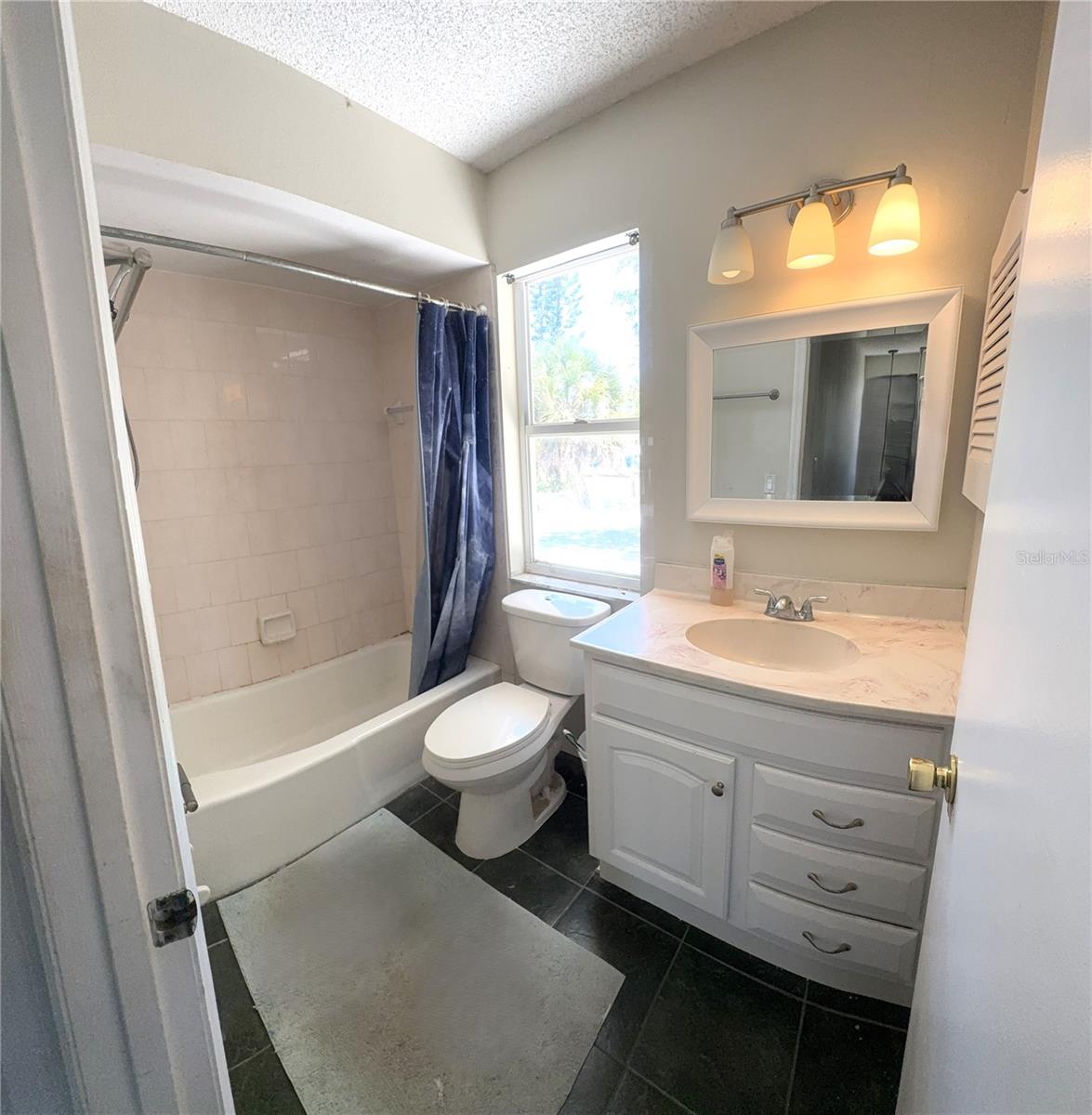 SOUTH VENICE - Residential