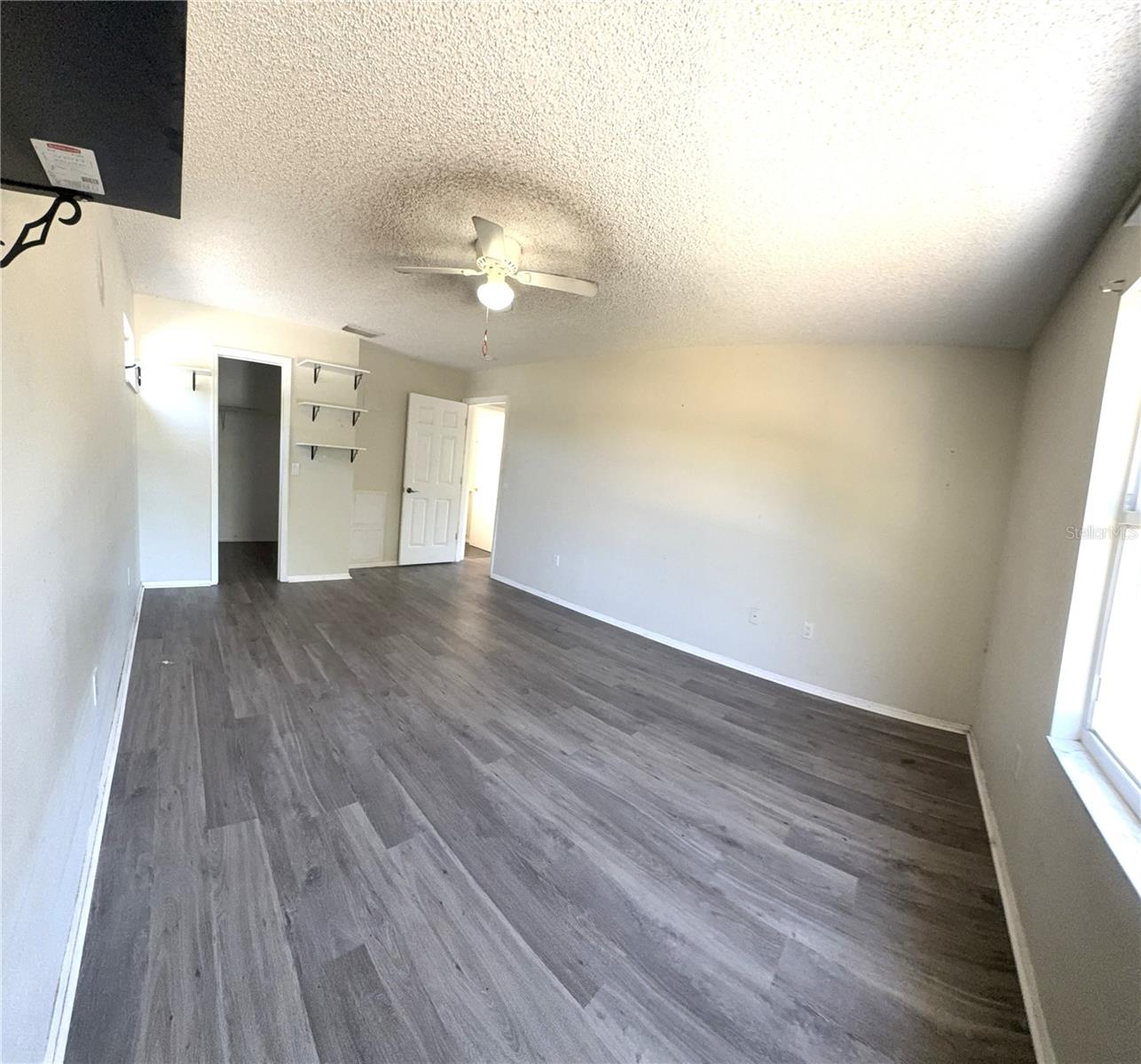 SOUTH VENICE - Residential