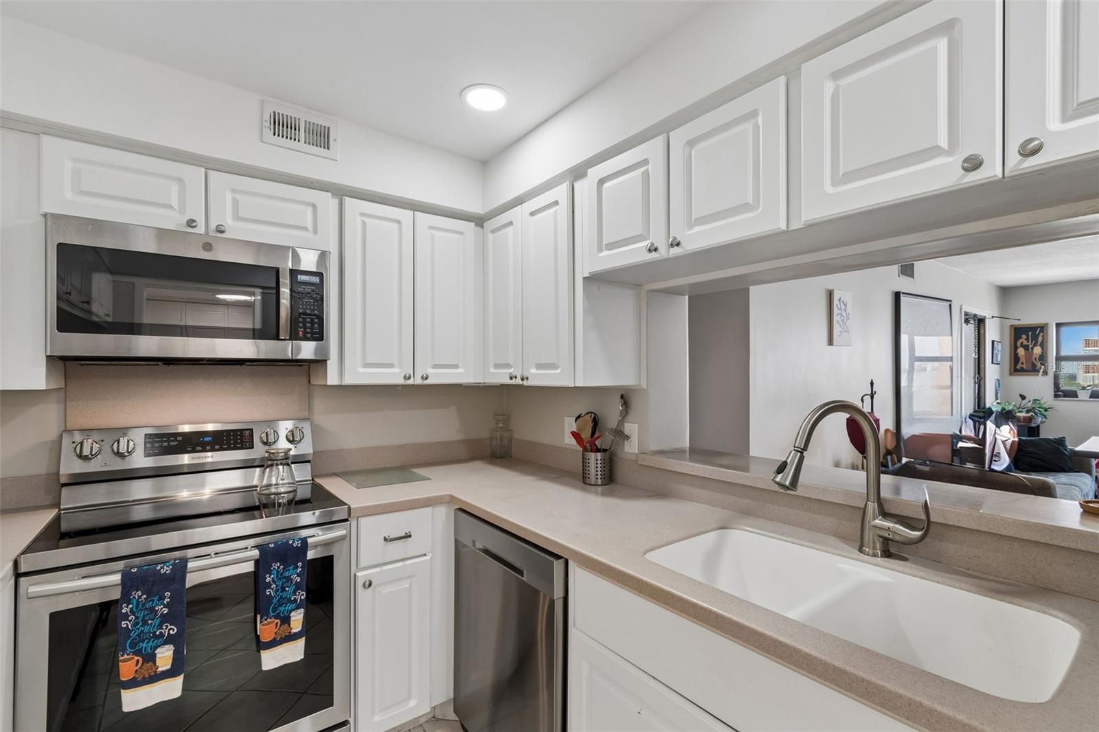 THE PINNACLE APTS A CONDO - Residential