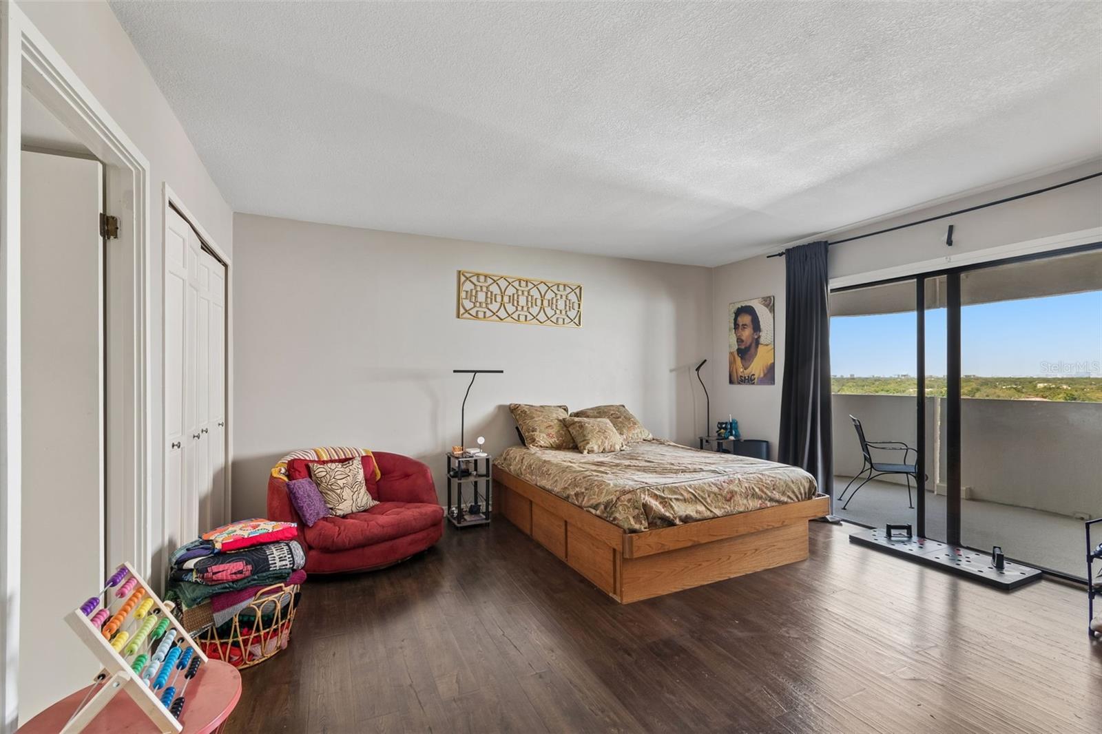 THE PINNACLE APTS A CONDO - Residential