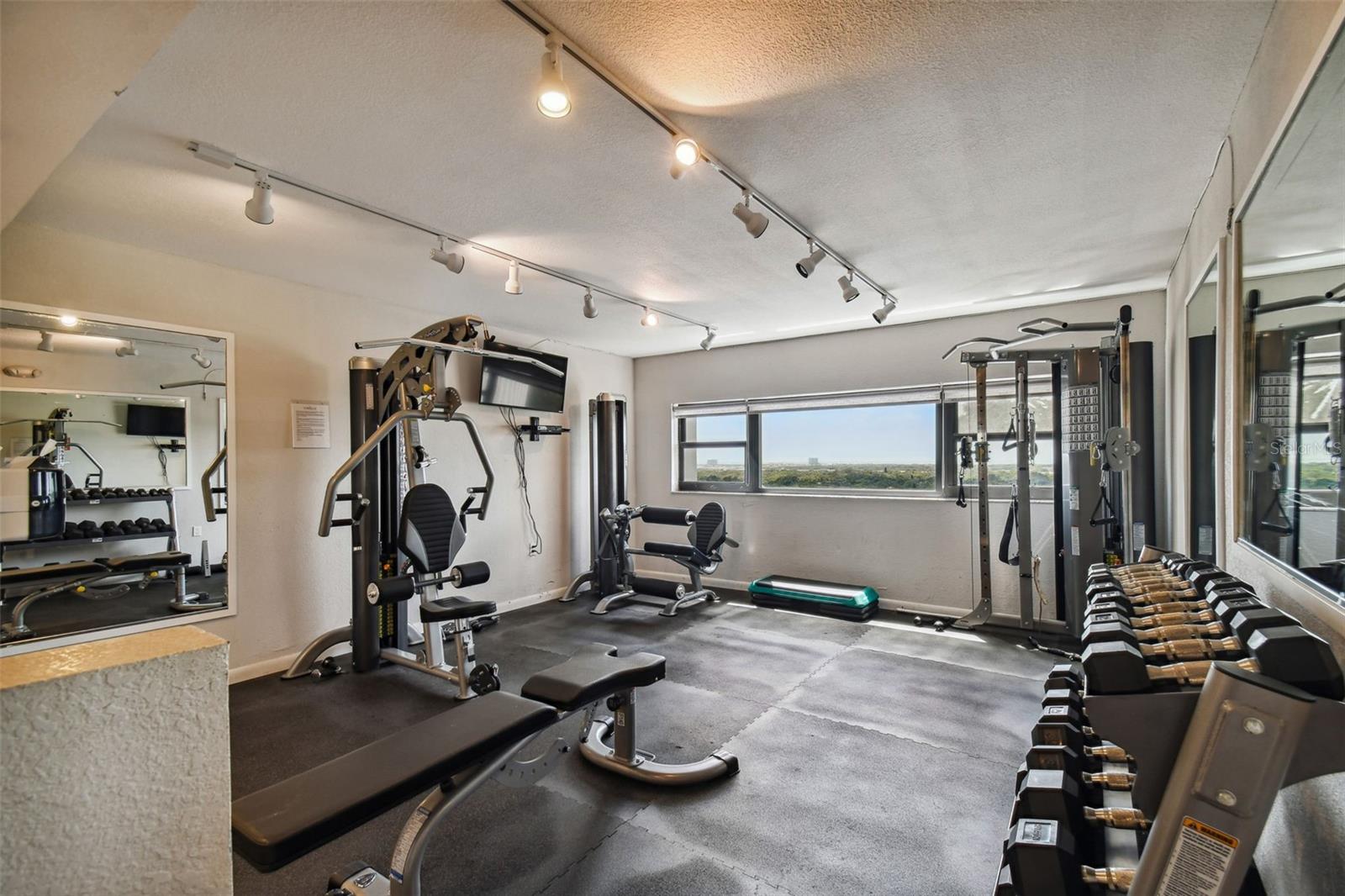 THE PINNACLE APTS A CONDO - Residential