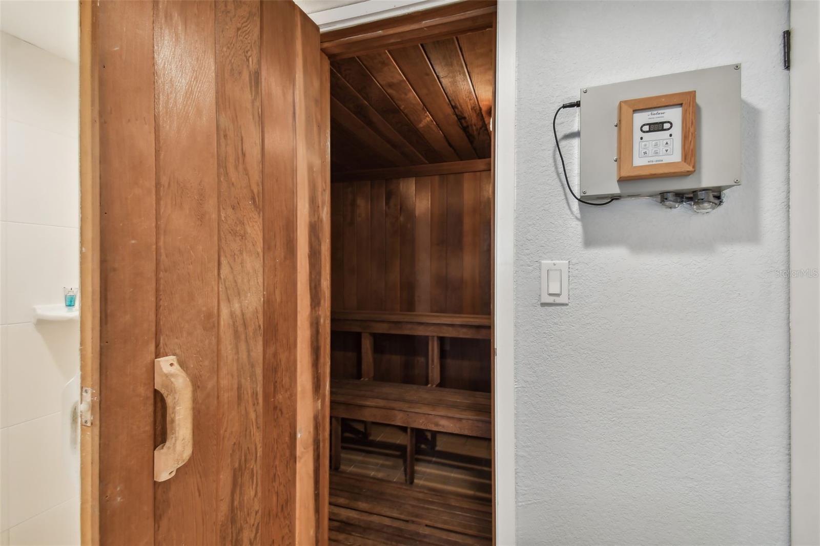 THE PINNACLE APTS A CONDO - Residential