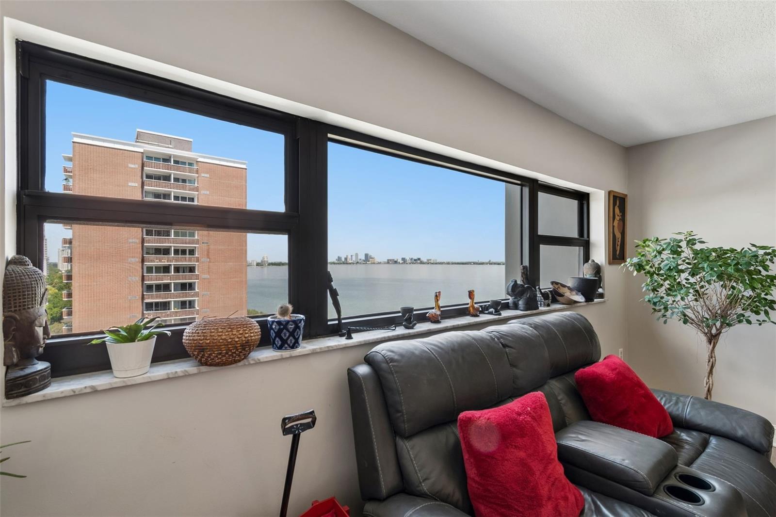 THE PINNACLE APTS A CONDO - Residential