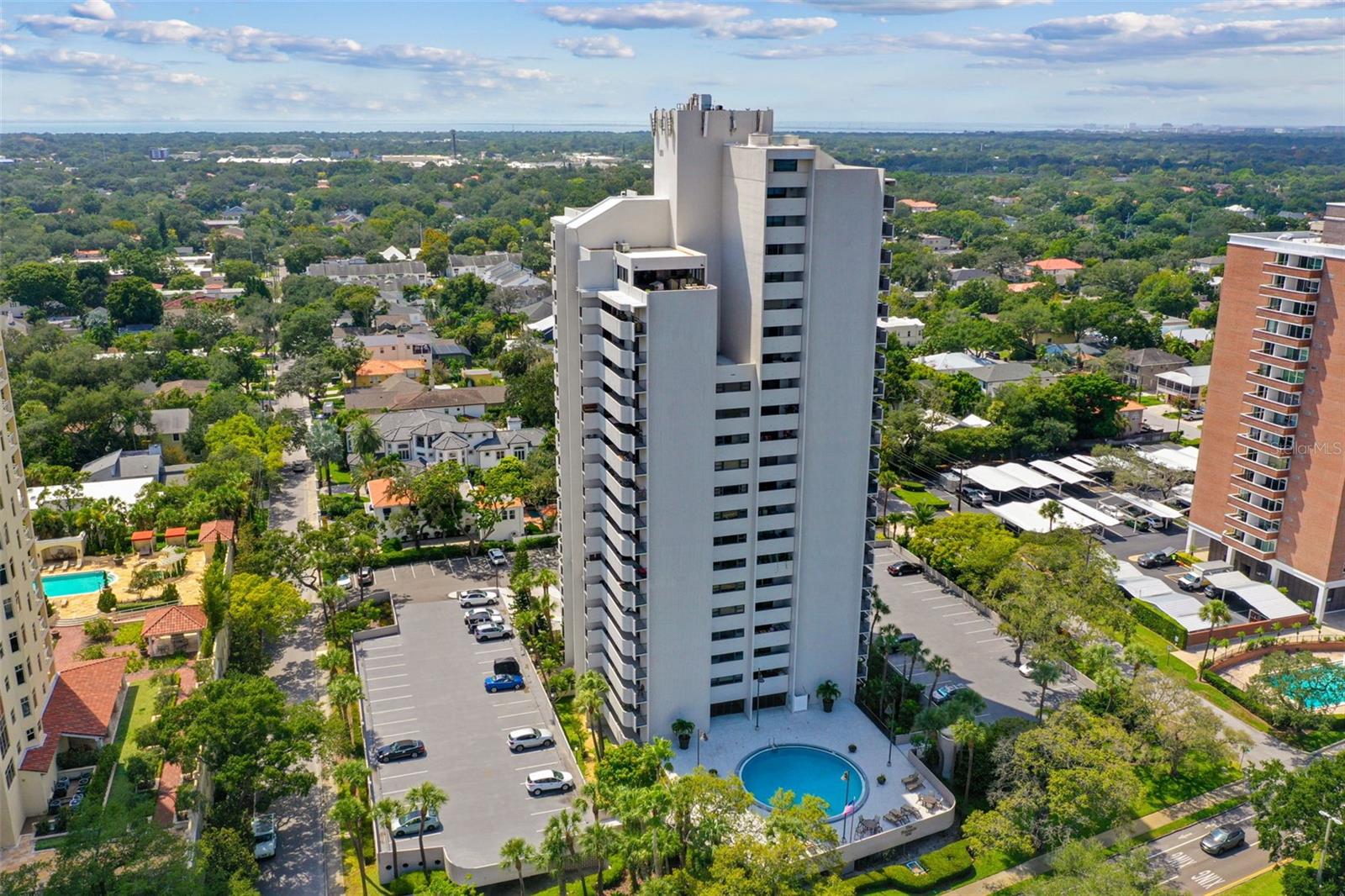 THE PINNACLE APTS A CONDO - Residential