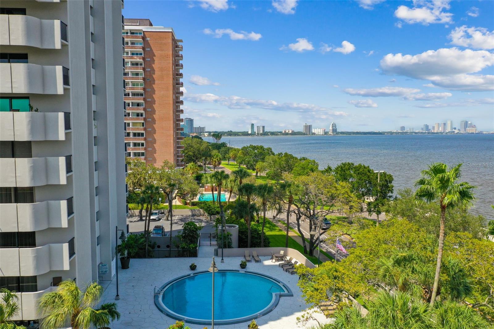 THE PINNACLE APTS A CONDO - Residential