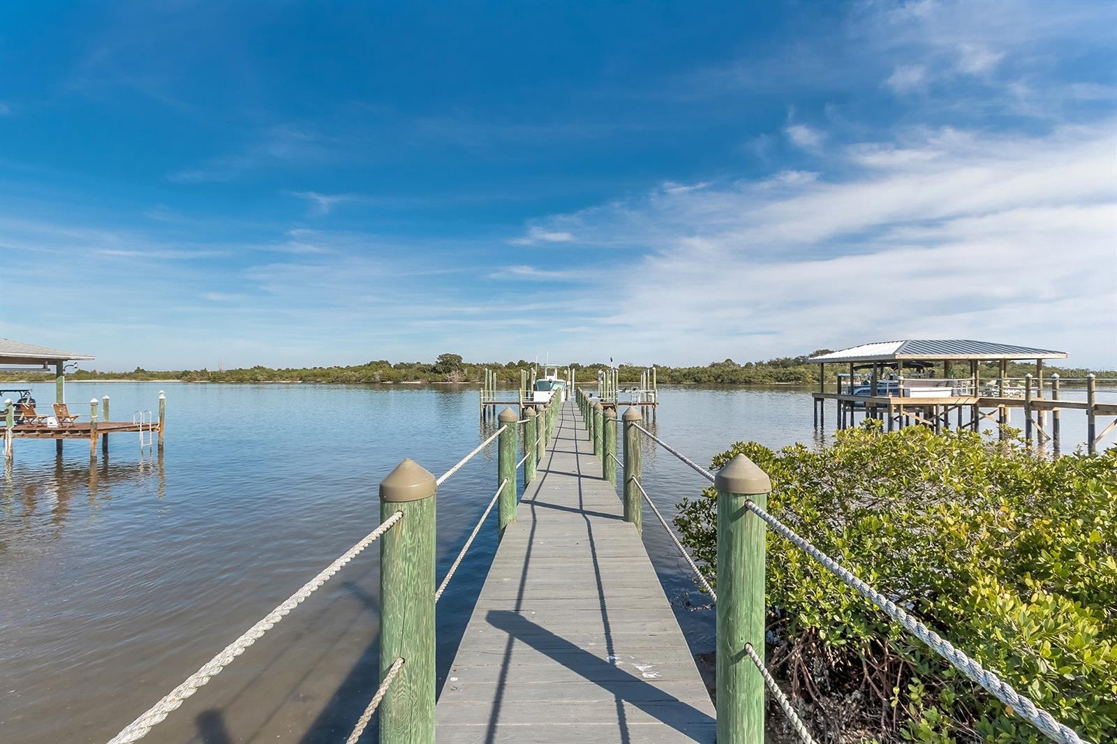 Manatee Cove Sub - Residential