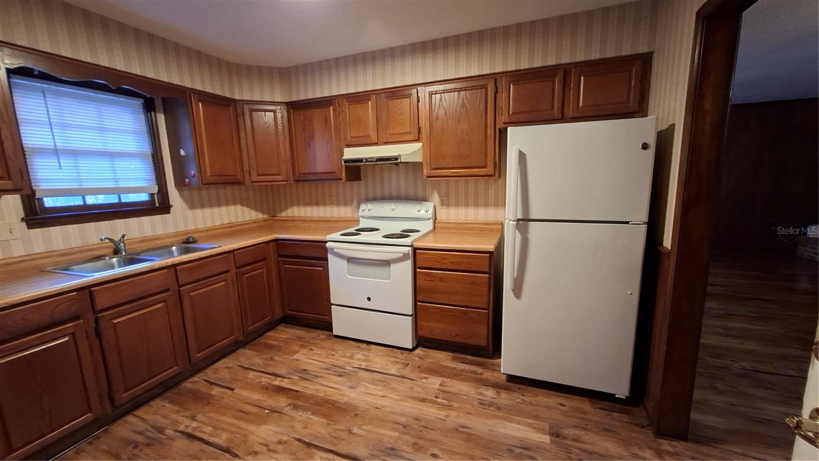 G M WHETSTONE ESTATE ADD TO H S - Residential