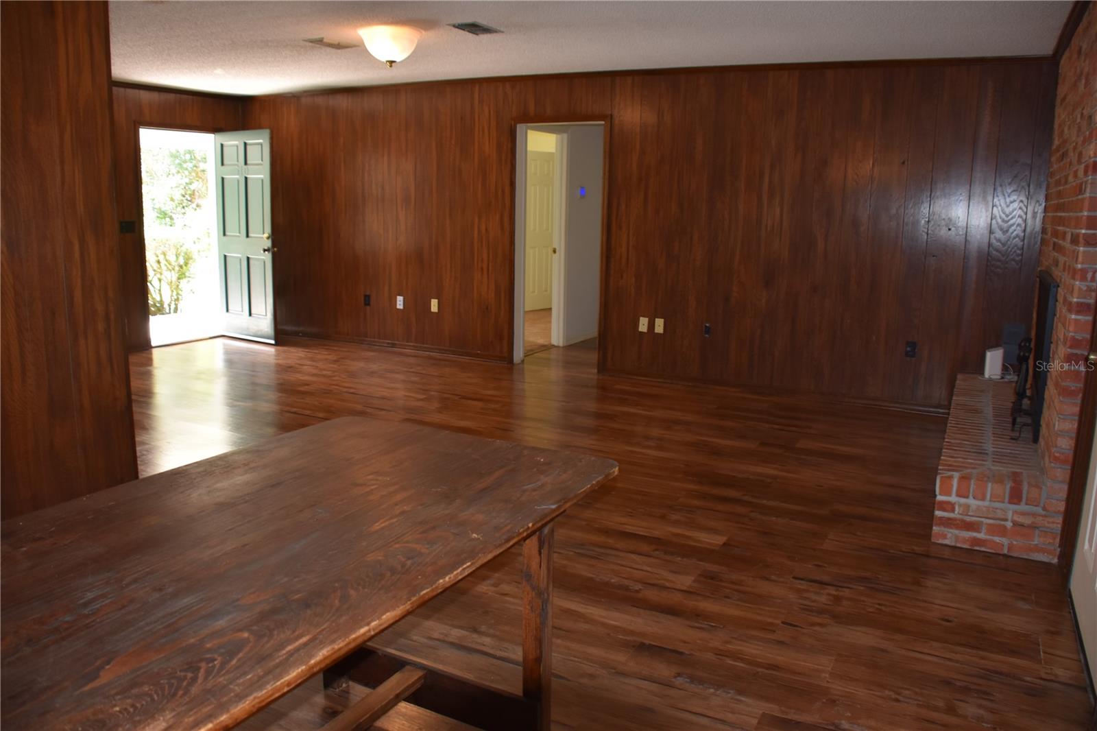 G M WHETSTONE ESTATE ADD TO H S - Residential