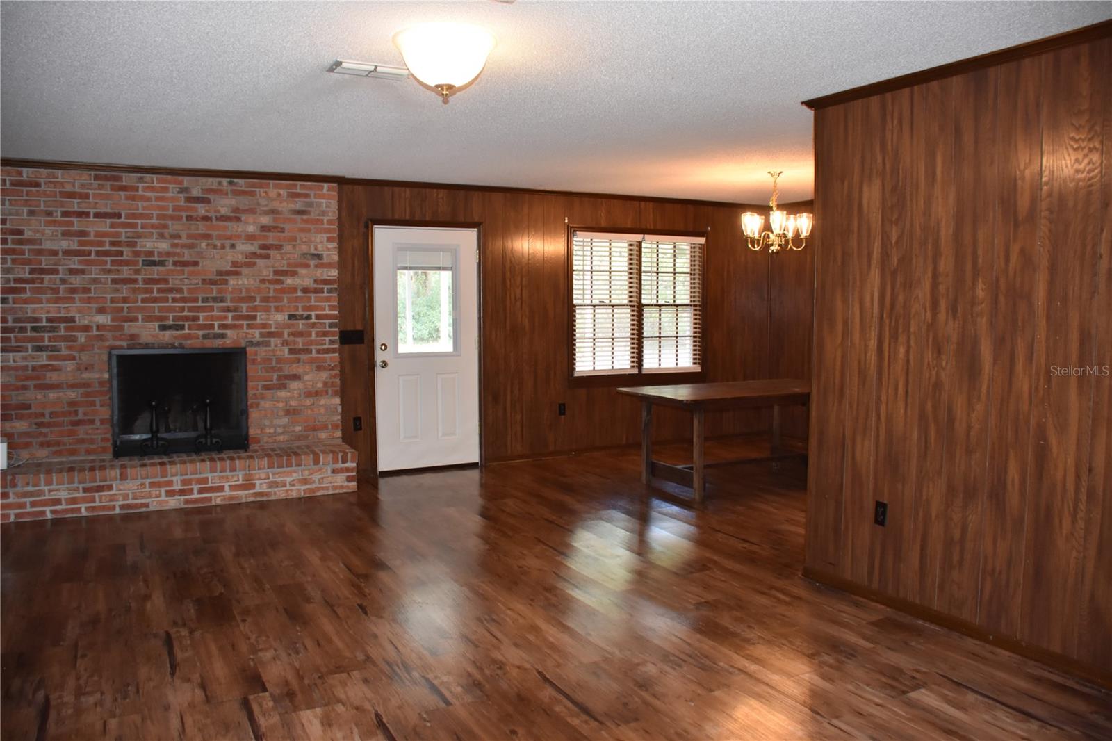 G M WHETSTONE ESTATE ADD TO H S - Residential