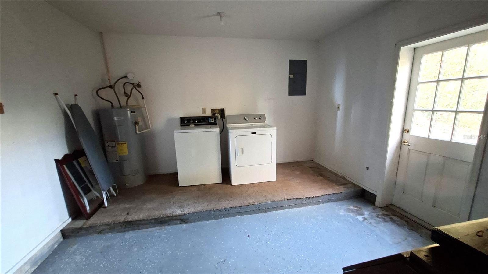 G M WHETSTONE ESTATE ADD TO H S - Residential