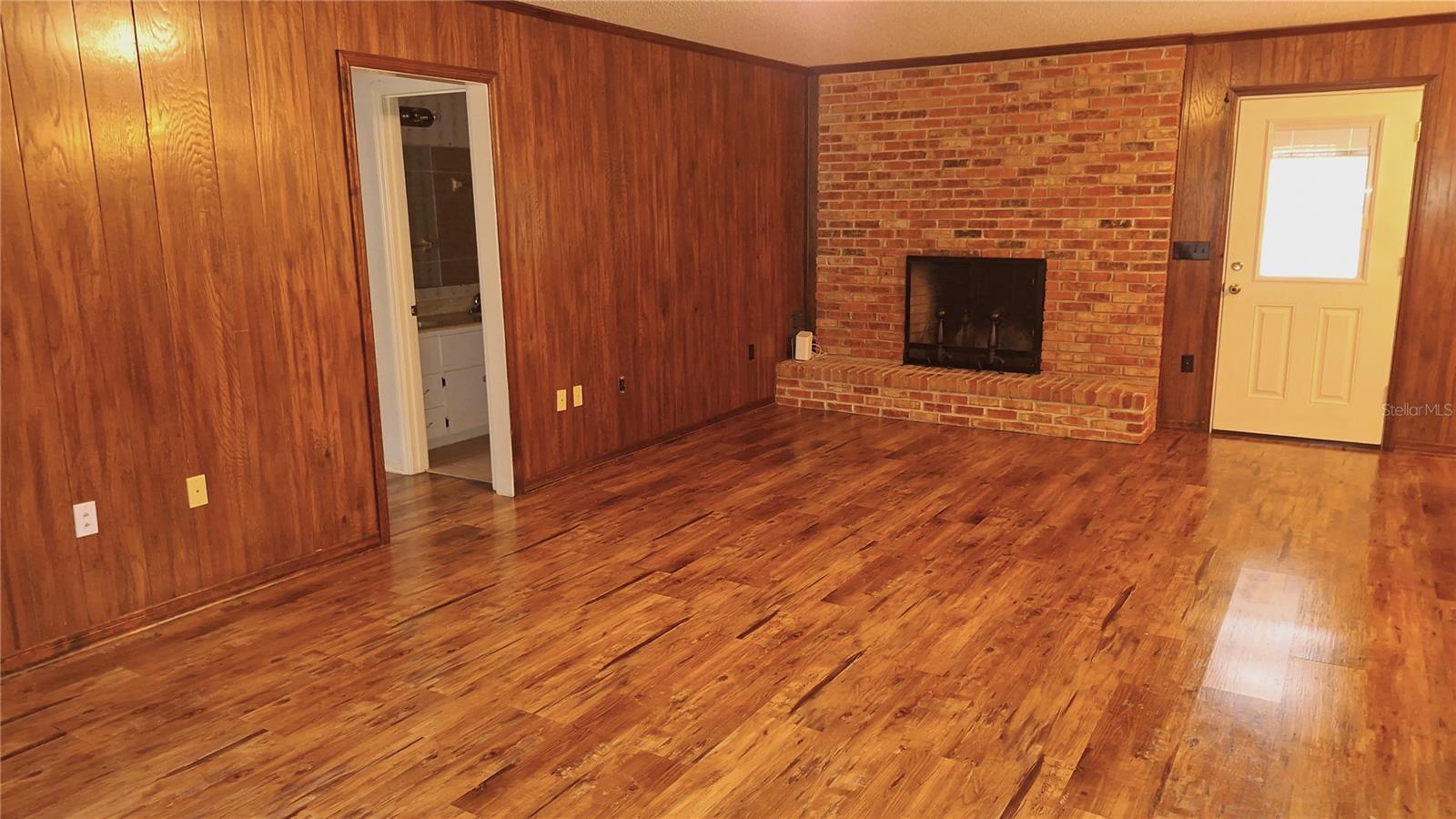 G M WHETSTONE ESTATE ADD TO H S - Residential