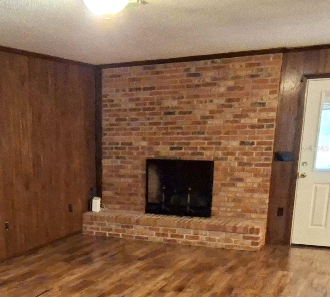 G M WHETSTONE ESTATE ADD TO H S - Residential