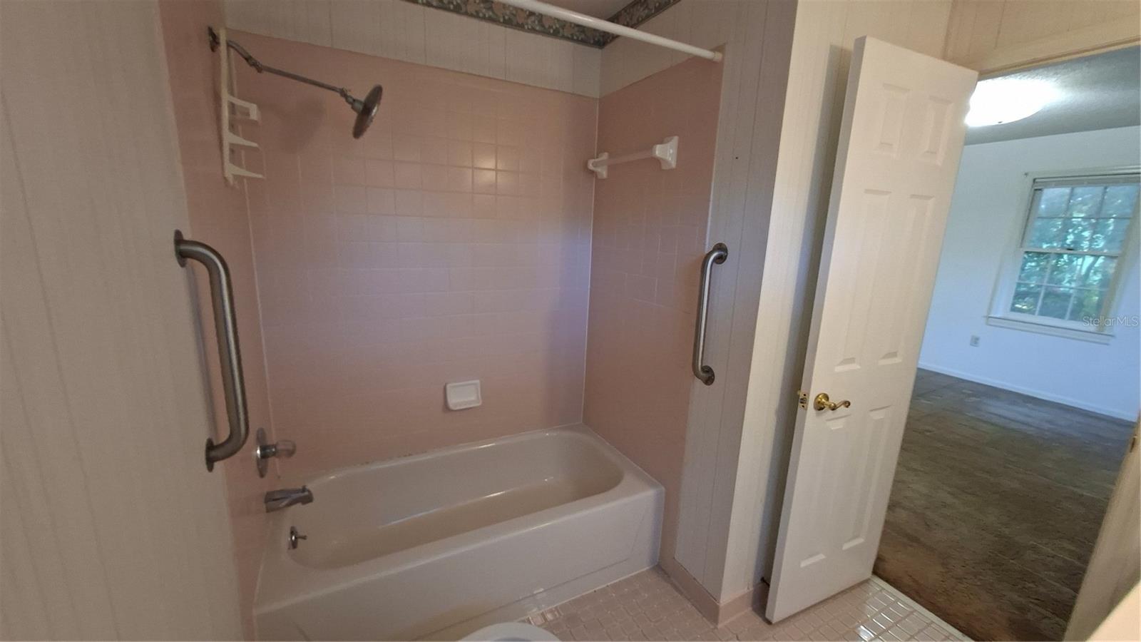 G M WHETSTONE ESTATE ADD TO H S - Residential