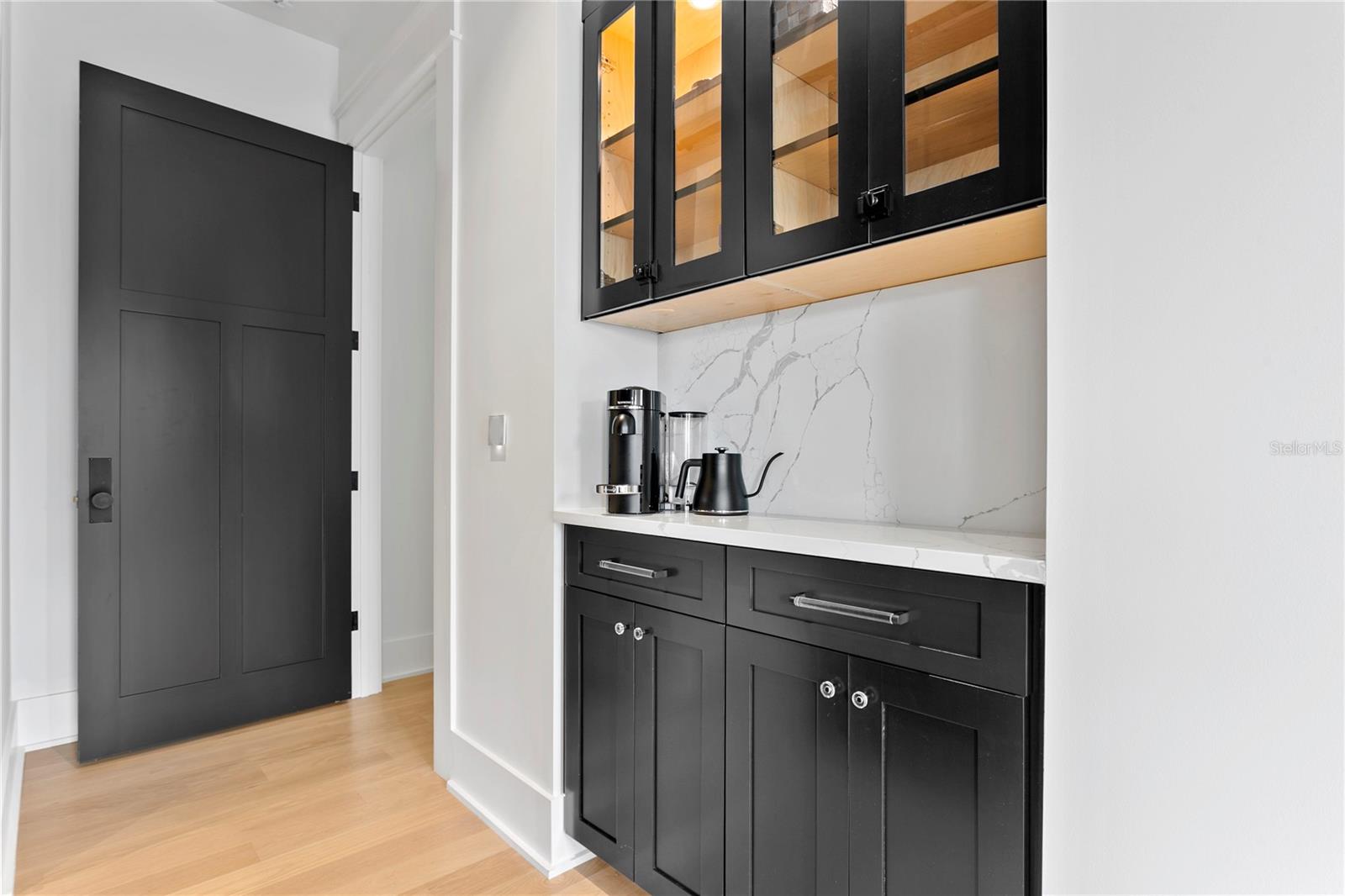 WEST HIGHLANDS - Residential Lease