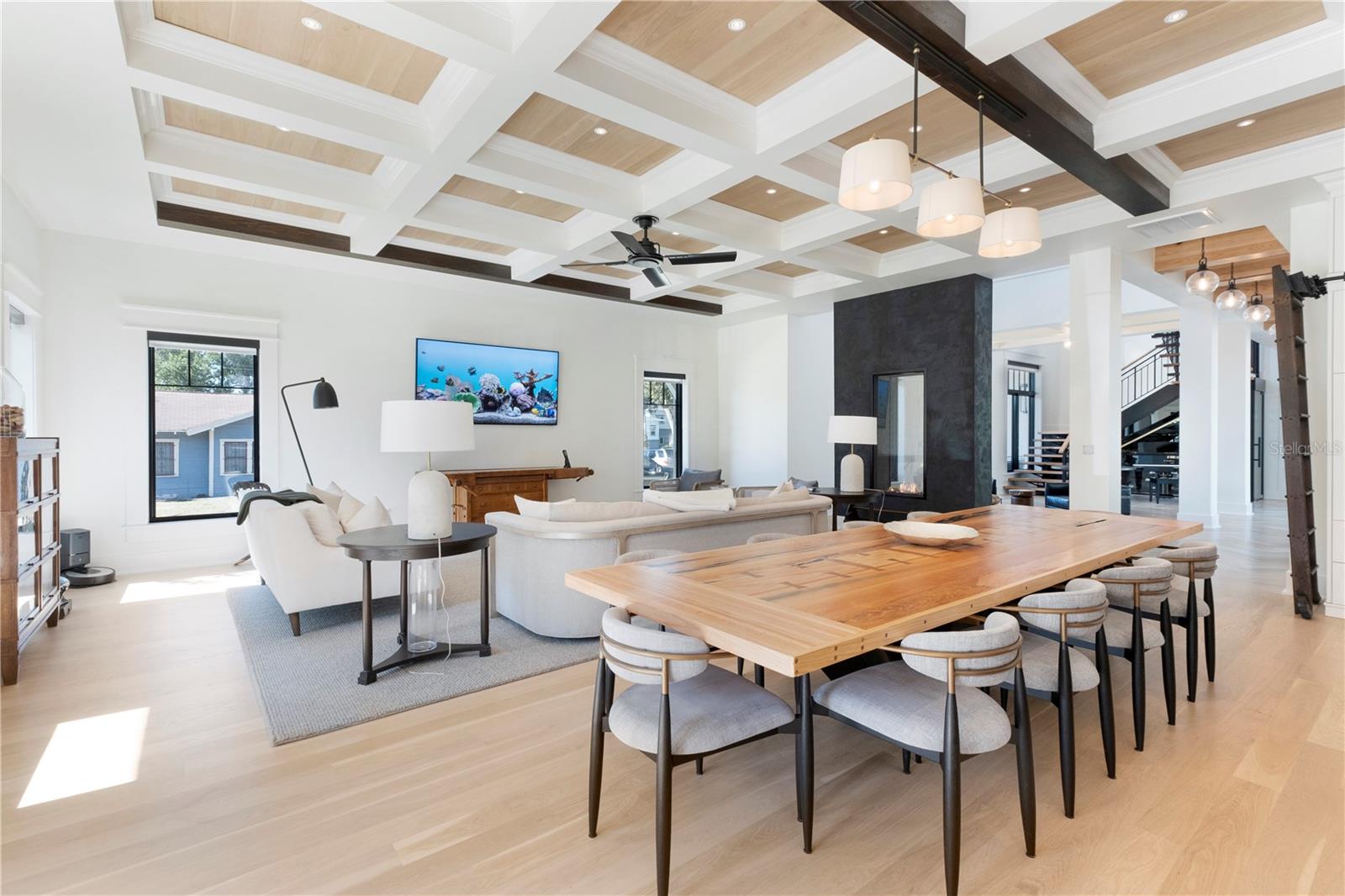 WEST HIGHLANDS - Residential Lease