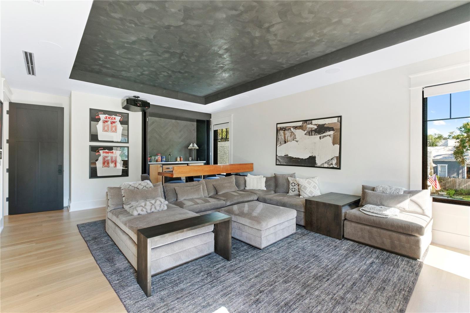 WEST HIGHLANDS - Residential Lease