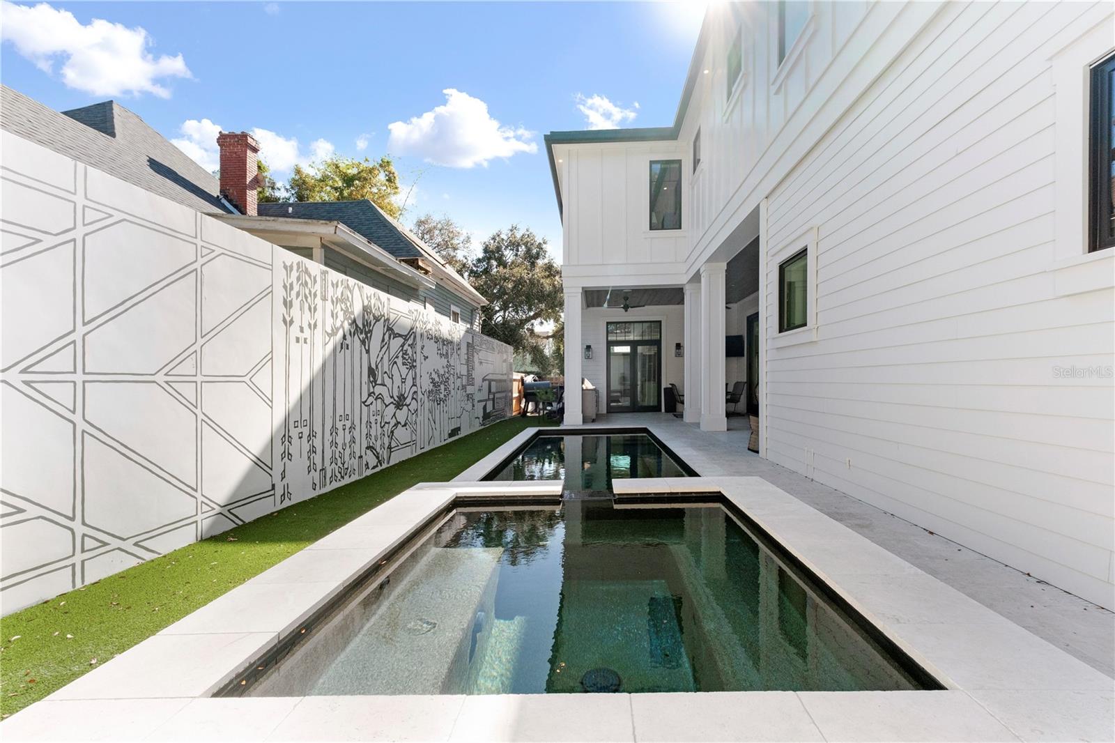 WEST HIGHLANDS - Residential Lease