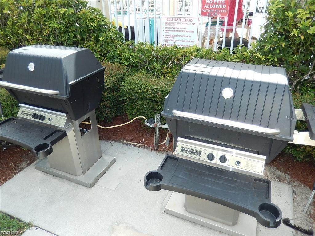 SABAL POINTE/MAJESTIC PALMS PH - Residential