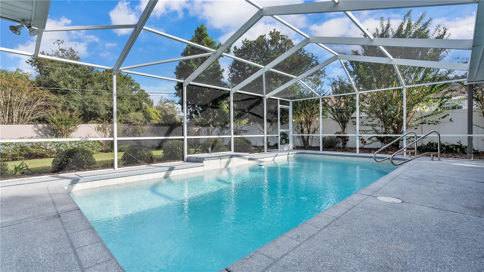 ONE HIGHLANDS PLACE - Residential