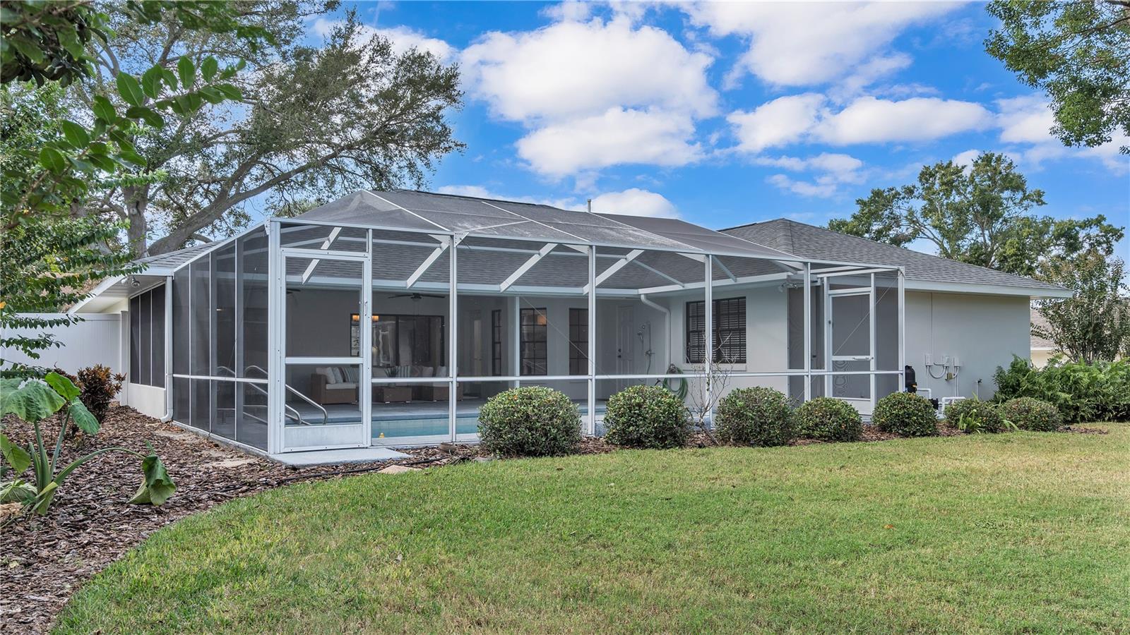 ONE HIGHLANDS PLACE - Residential