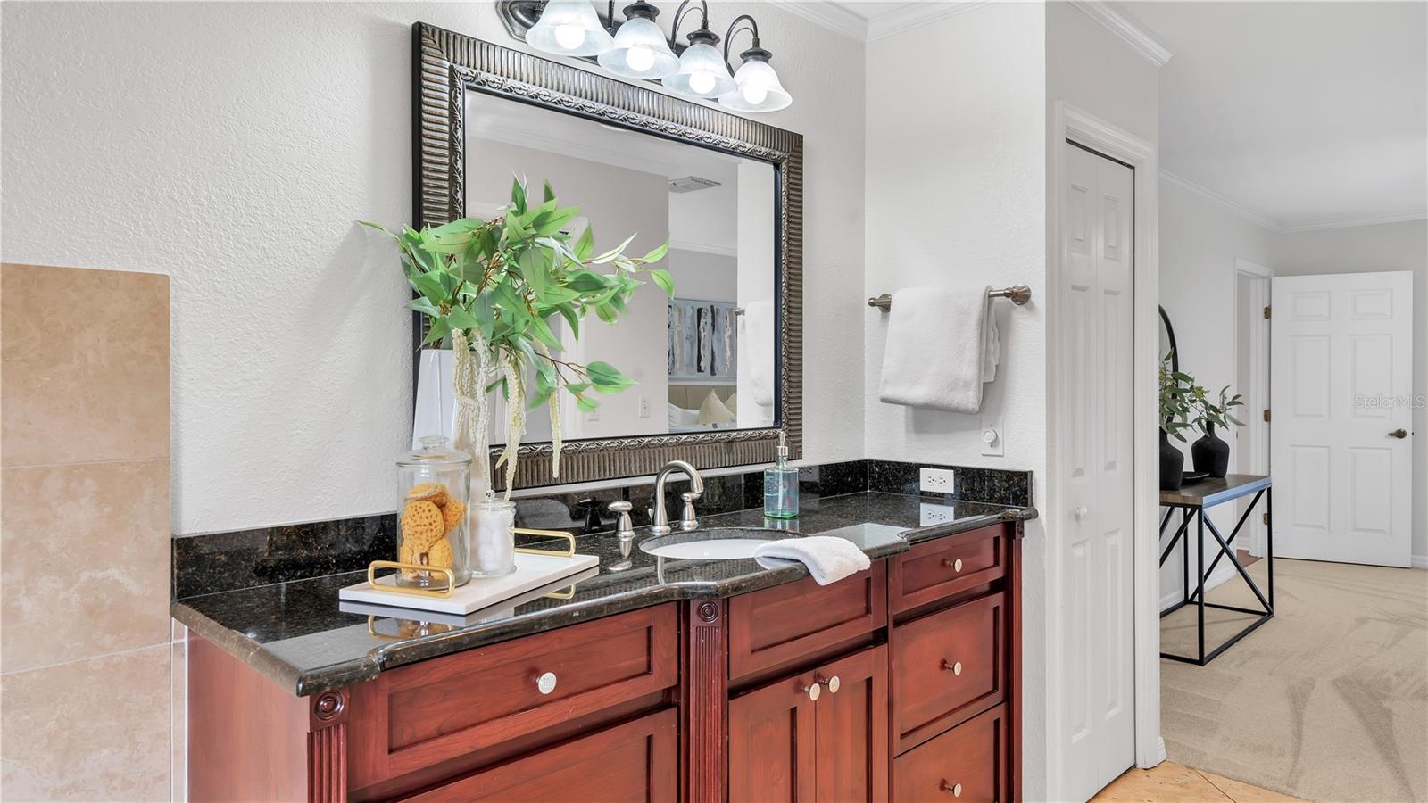 ONE HIGHLANDS PLACE - Residential