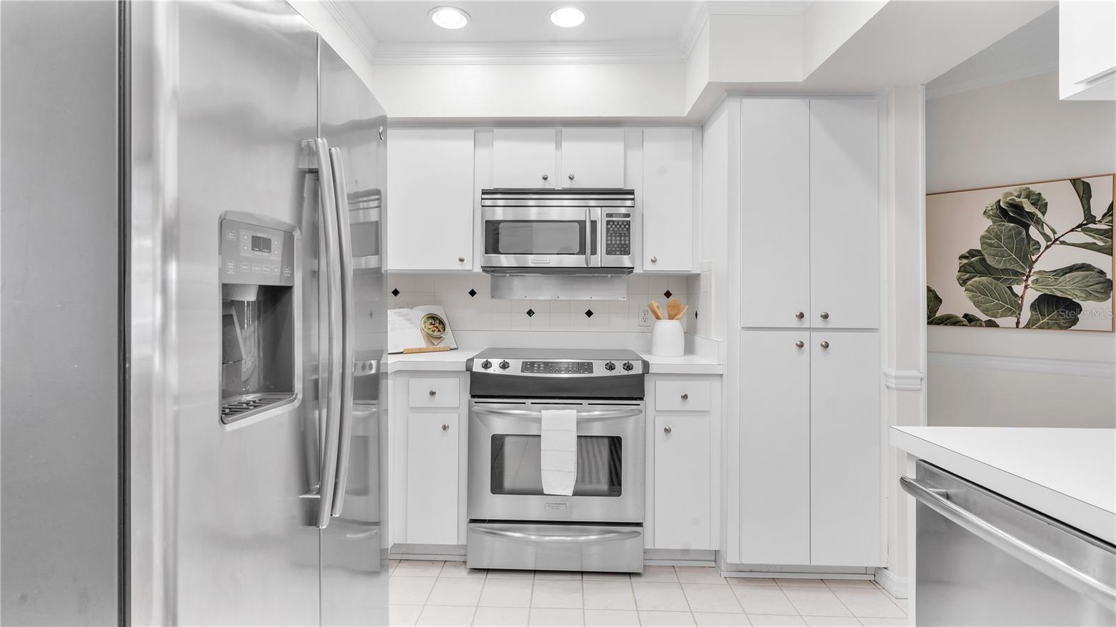 ONE HIGHLANDS PLACE - Residential