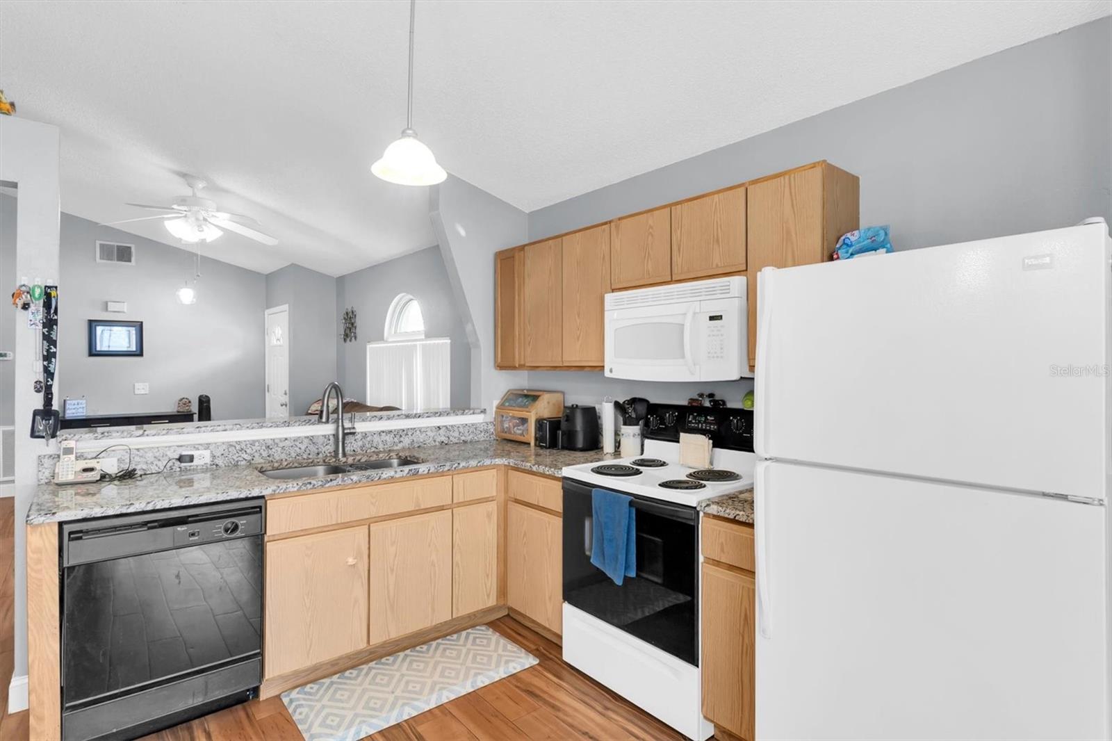 PINE RIDGE - Residential