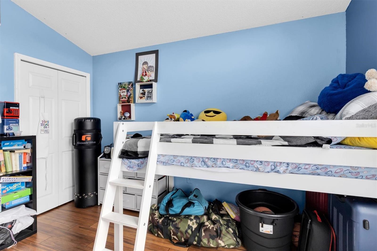 PINE RIDGE - Residential