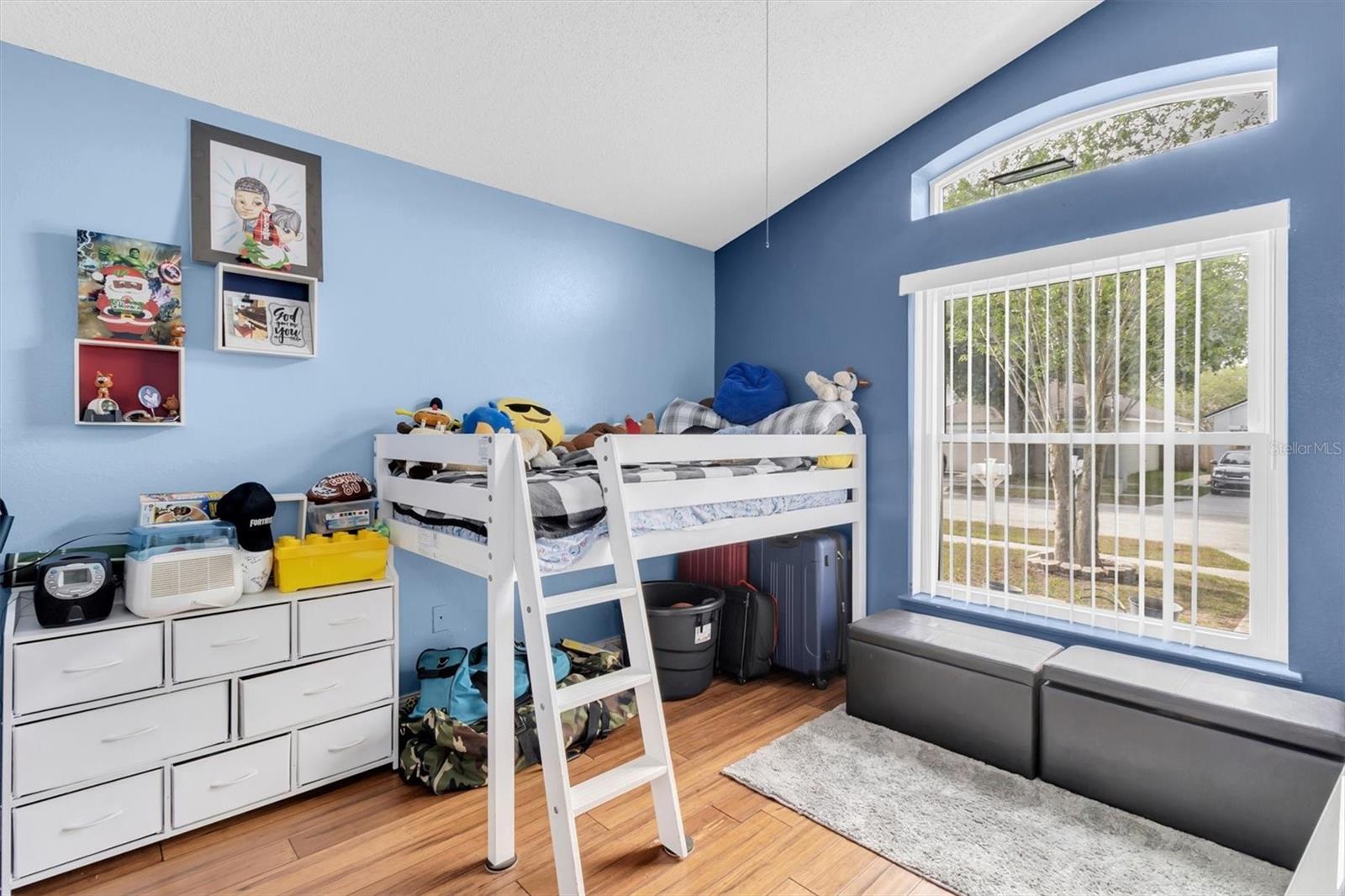 PINE RIDGE - Residential