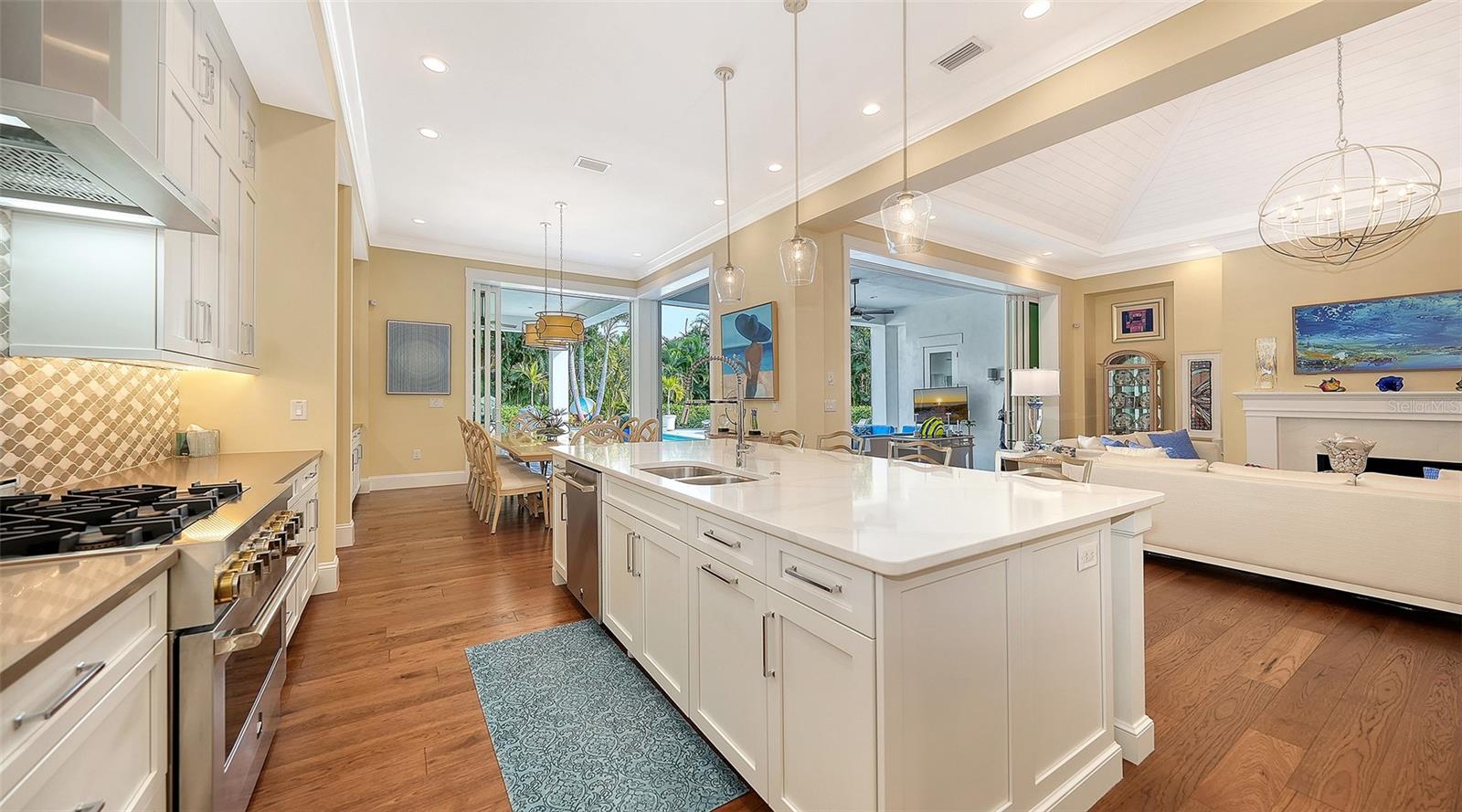 JOHNSON ESTATES - Residential