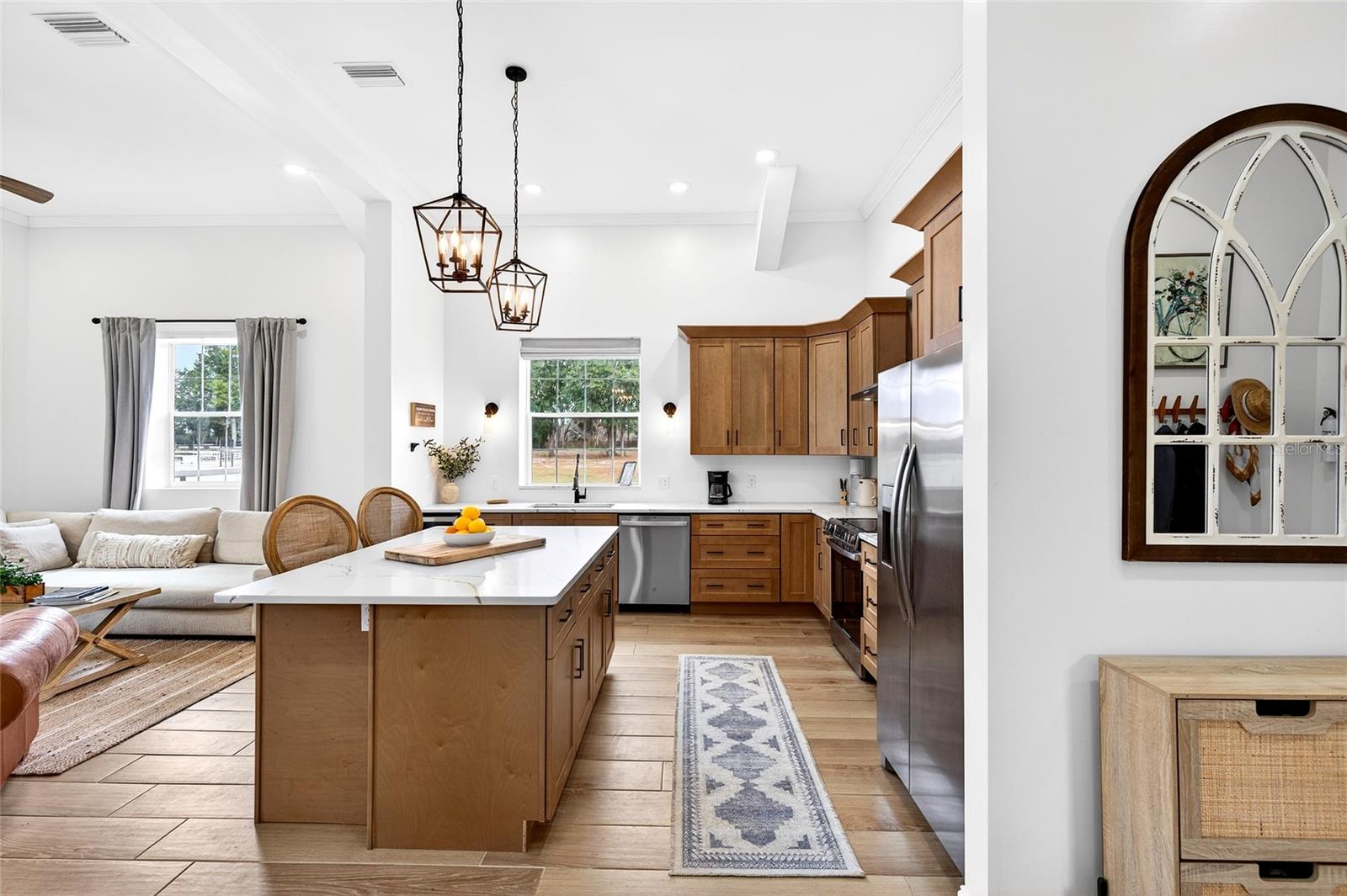 FAR POINT FARMS - Residential