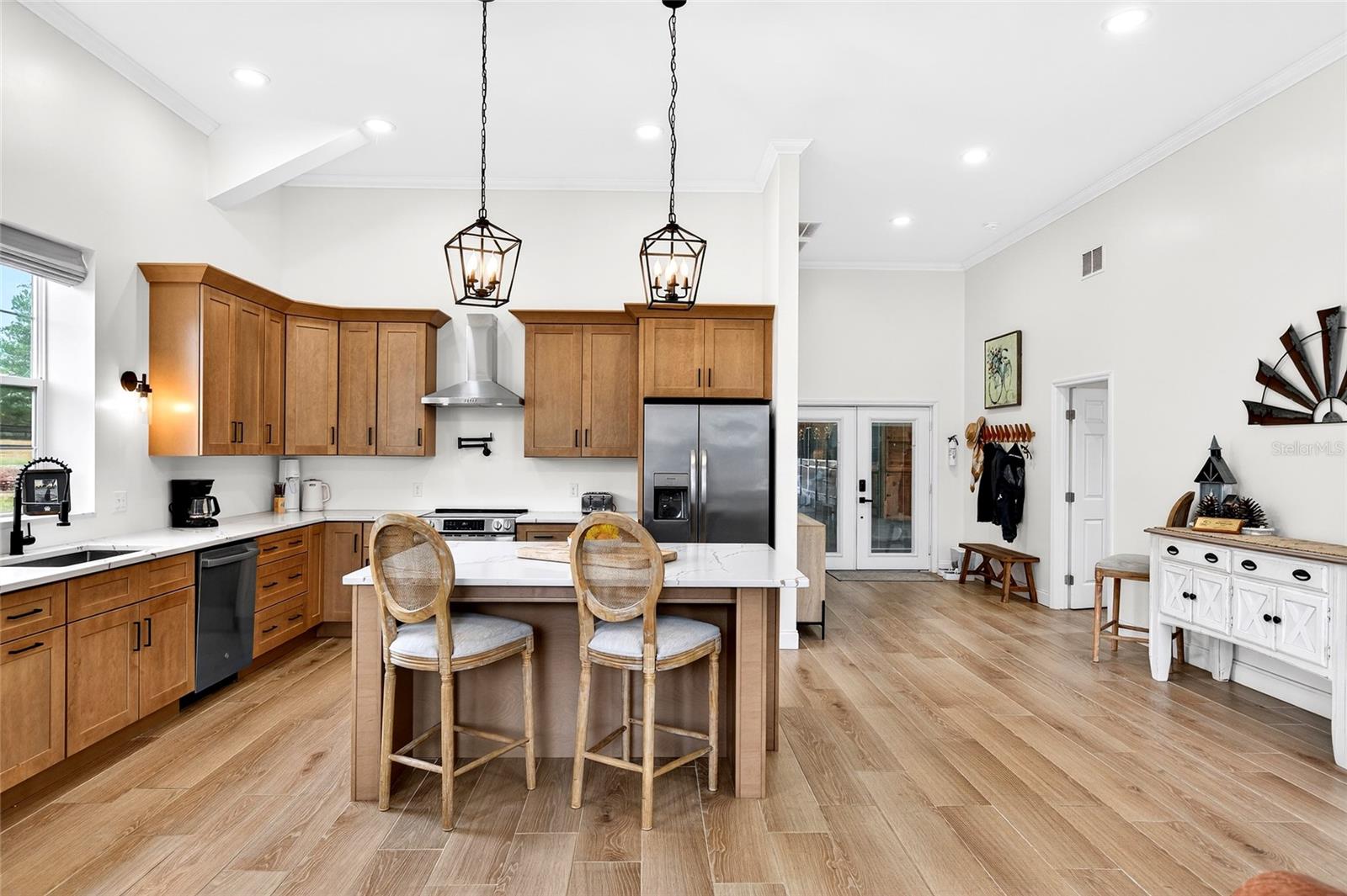 FAR POINT FARMS - Residential