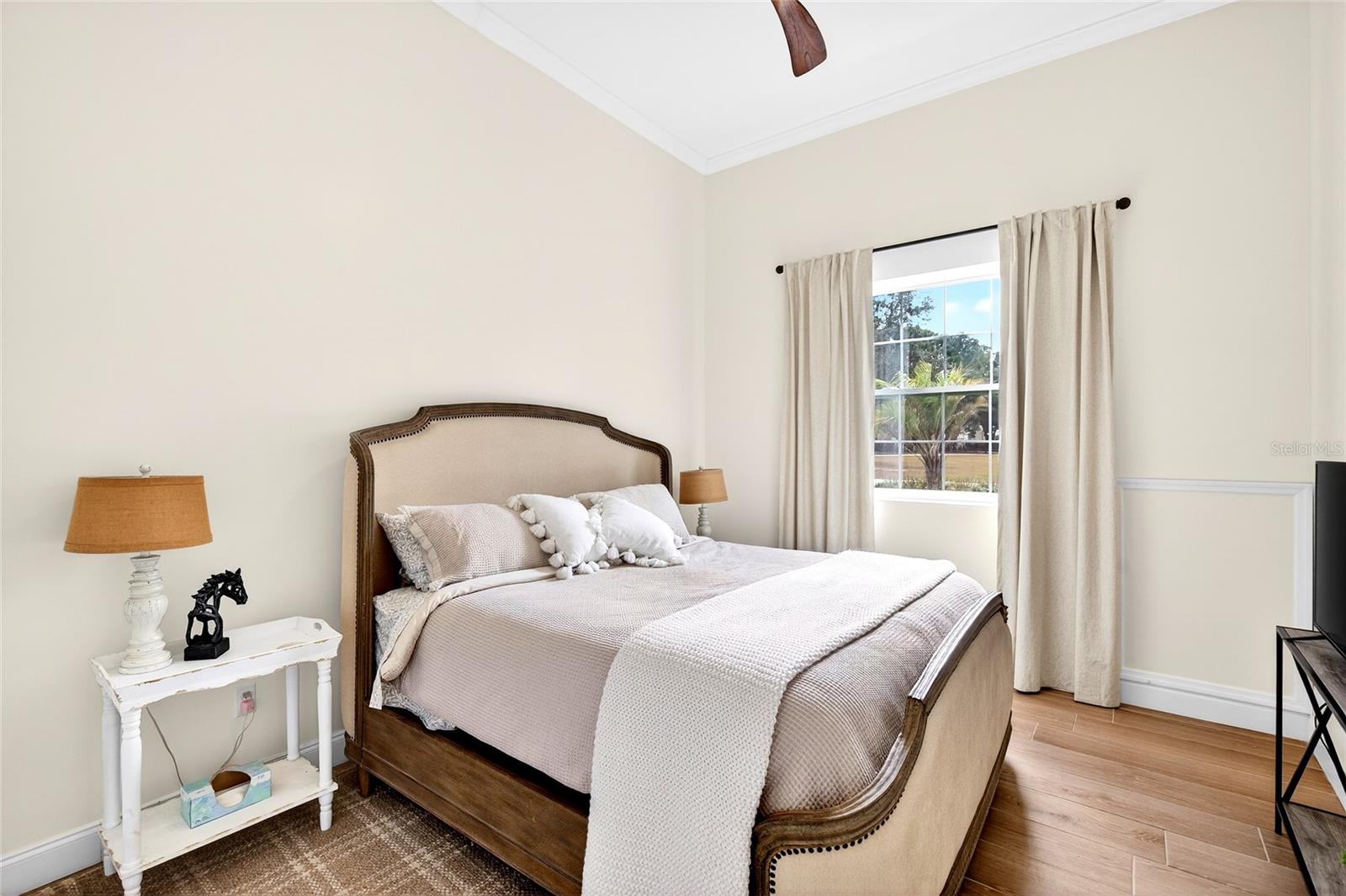 FAR POINT FARMS - Residential