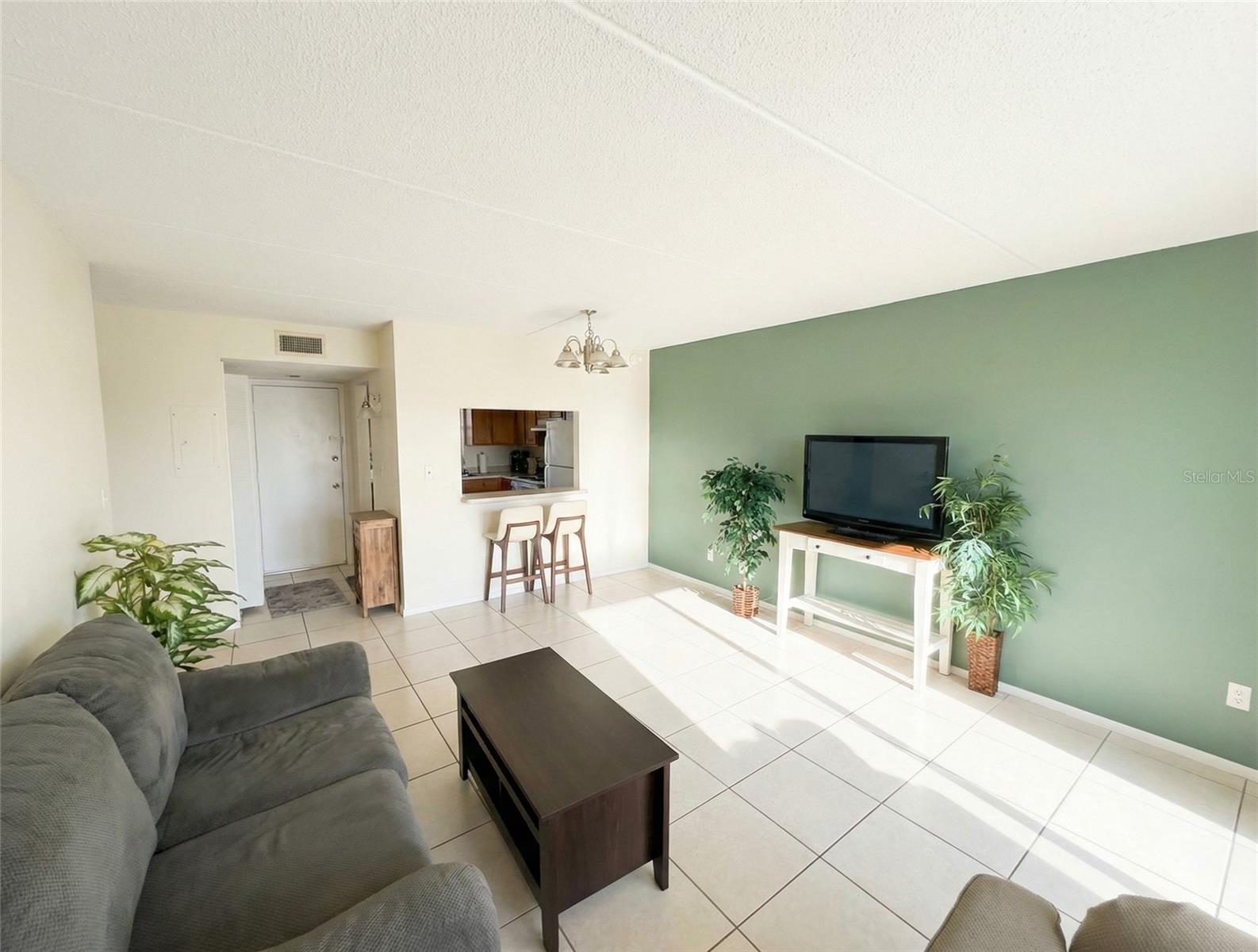 2856 SOMERSET PARK DRIVE 102