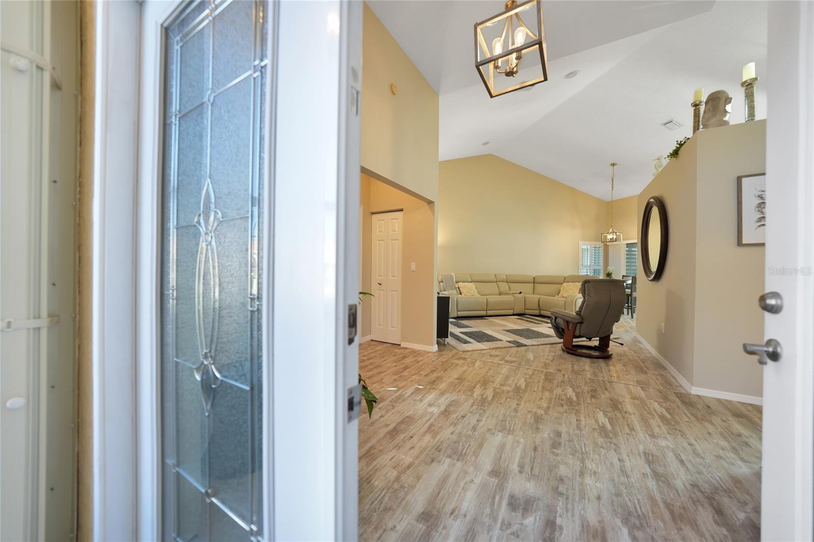 8377 PARKSIDE DRIVE