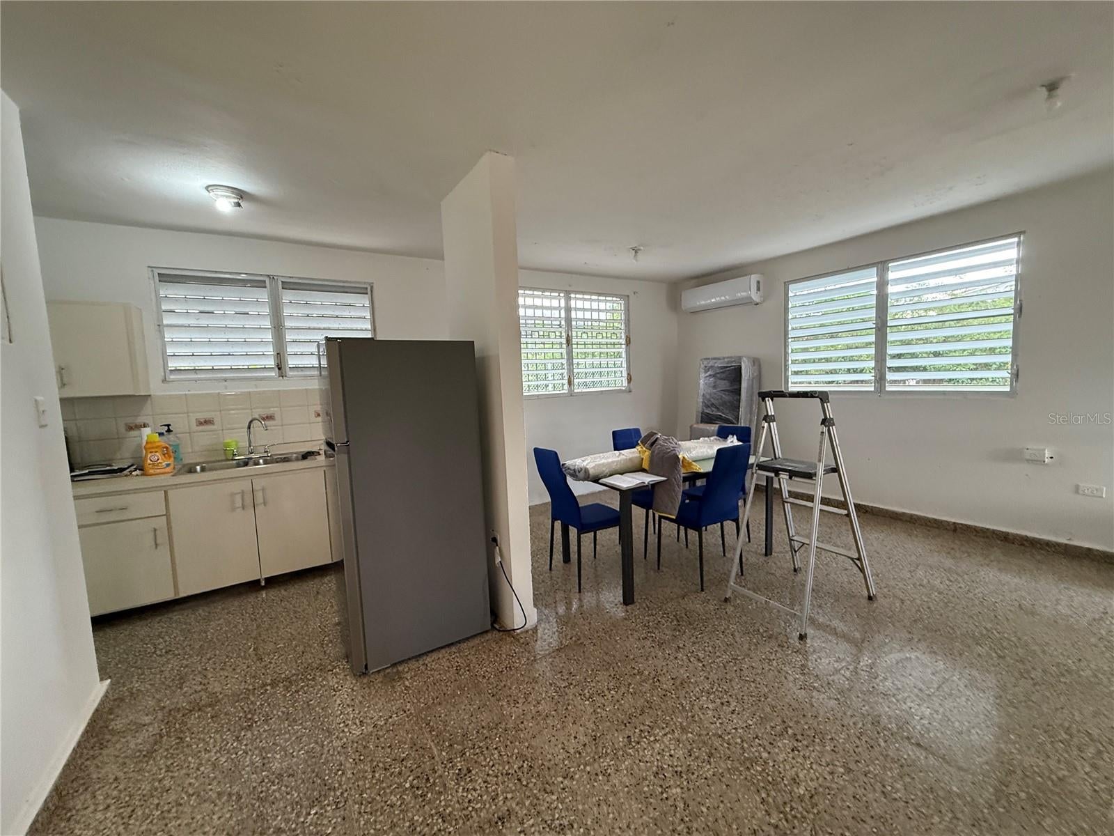 SR-122 km 1.1 CALLE K URB RIVERSIDE M-1
