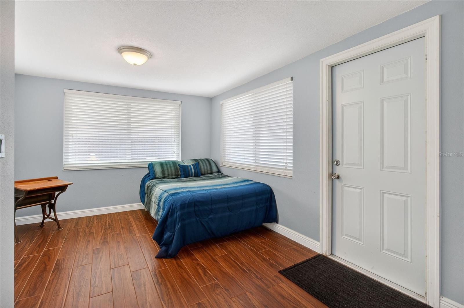 COLONIAL HILLS - Residential