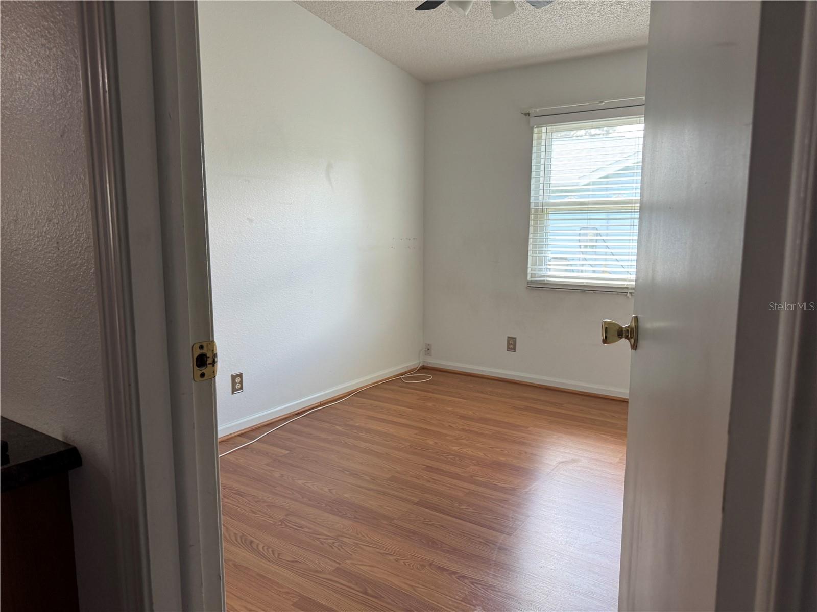 LADY LAKE ORANGE BLOSSOM GARDENS UNIT 11 - Residential Lease