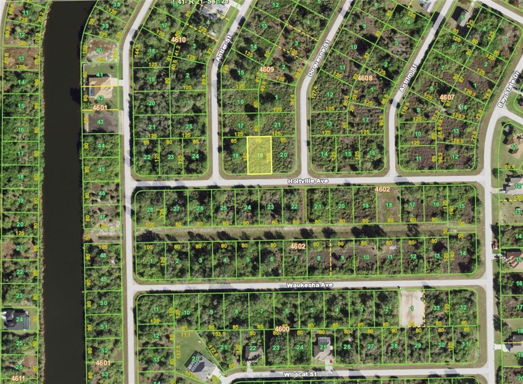 Stand sized South Gulf Cove homesite. Full utilities available. Optional homeowners association for more information see SouthgulfcoveFL.com