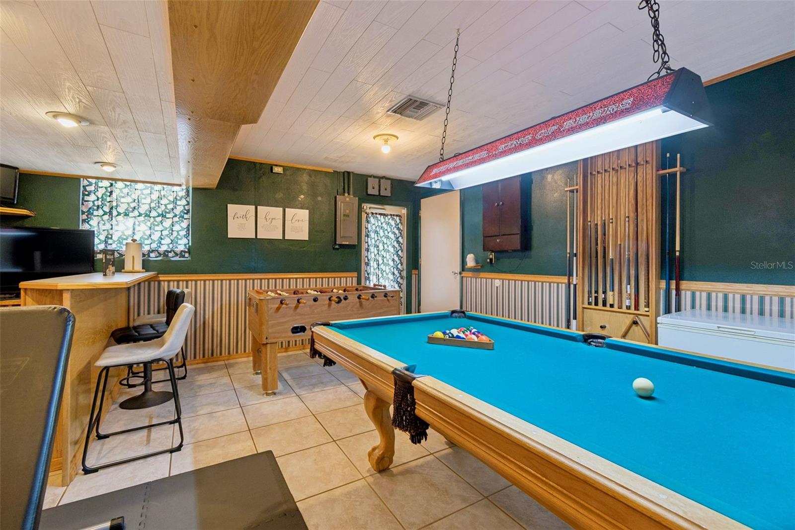 IMPERIAL PARK - Residential